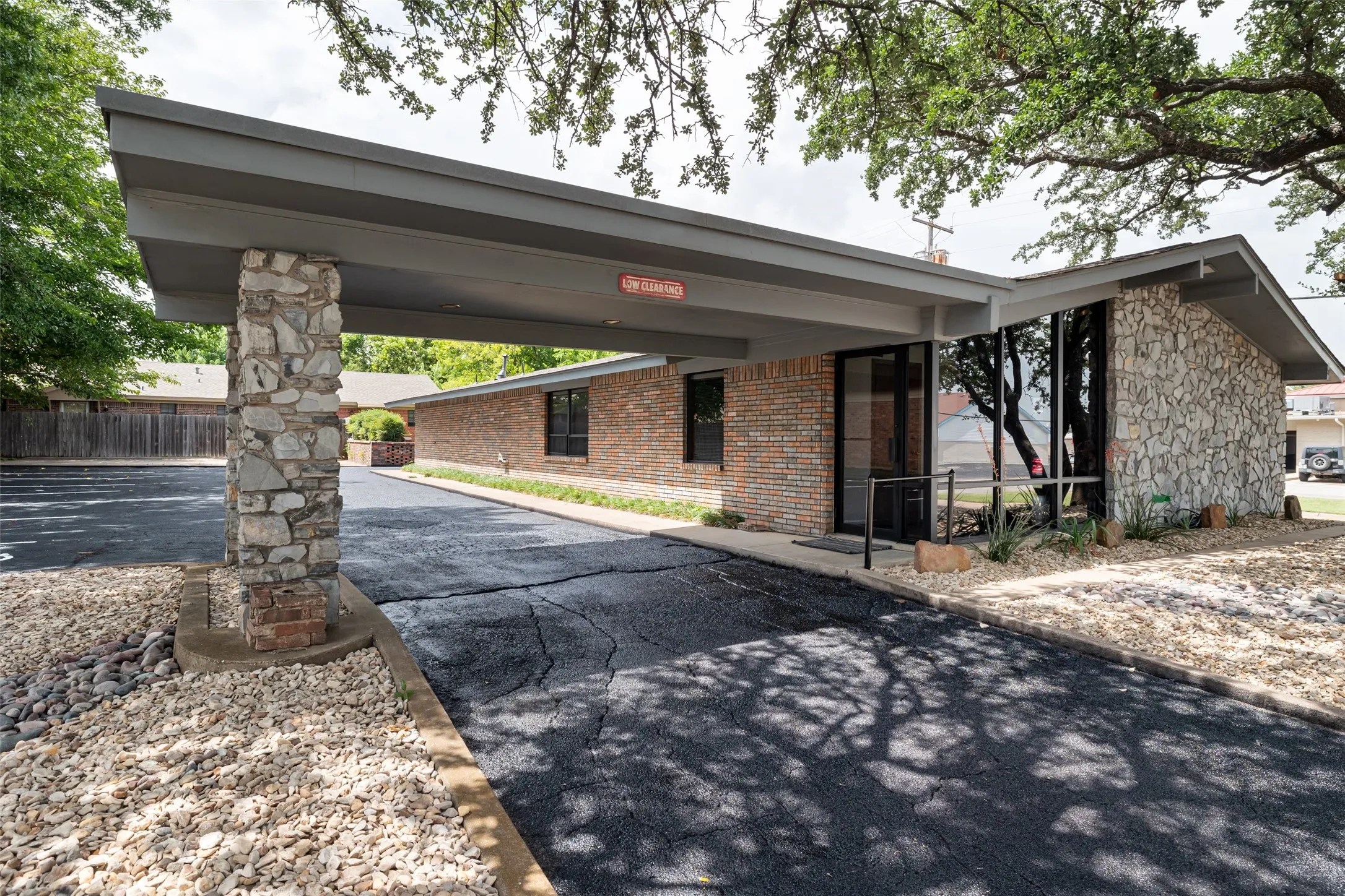 Office For Sale in Johnson County , 1512 Crestridge Drive, Cleburne, Texas 76033, 0, 0, Garage spaces, 0 Sqft, built in 1972, Price $449,500, mls#21290902, Real Estate Agent in Cleburne, Homes For Sale in Johnson county, Homes For Sale in Cleburne, Realtor in Cleburne Texas, Real Estate Brokerage Independent Realty Texas, Luminita Cordes Realtor