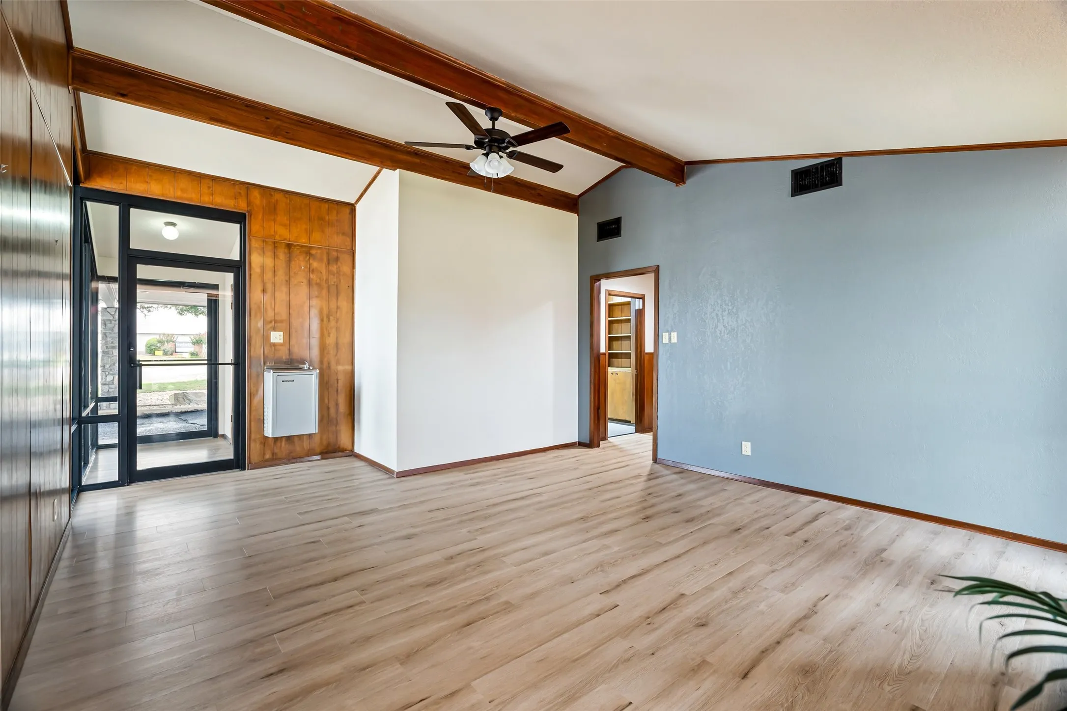Office For Sale in Johnson County , 1512 Crestridge Drive, Cleburne, Texas 76033, 0, 0, Garage spaces, 0 Sqft, built in 1972, Price $449,500, mls#21290902, Real Estate Agent in Cleburne, Homes For Sale in Johnson county, Homes For Sale in Cleburne, Realtor in Cleburne Texas, Real Estate Brokerage Independent Realty Texas, Luminita Cordes Realtor