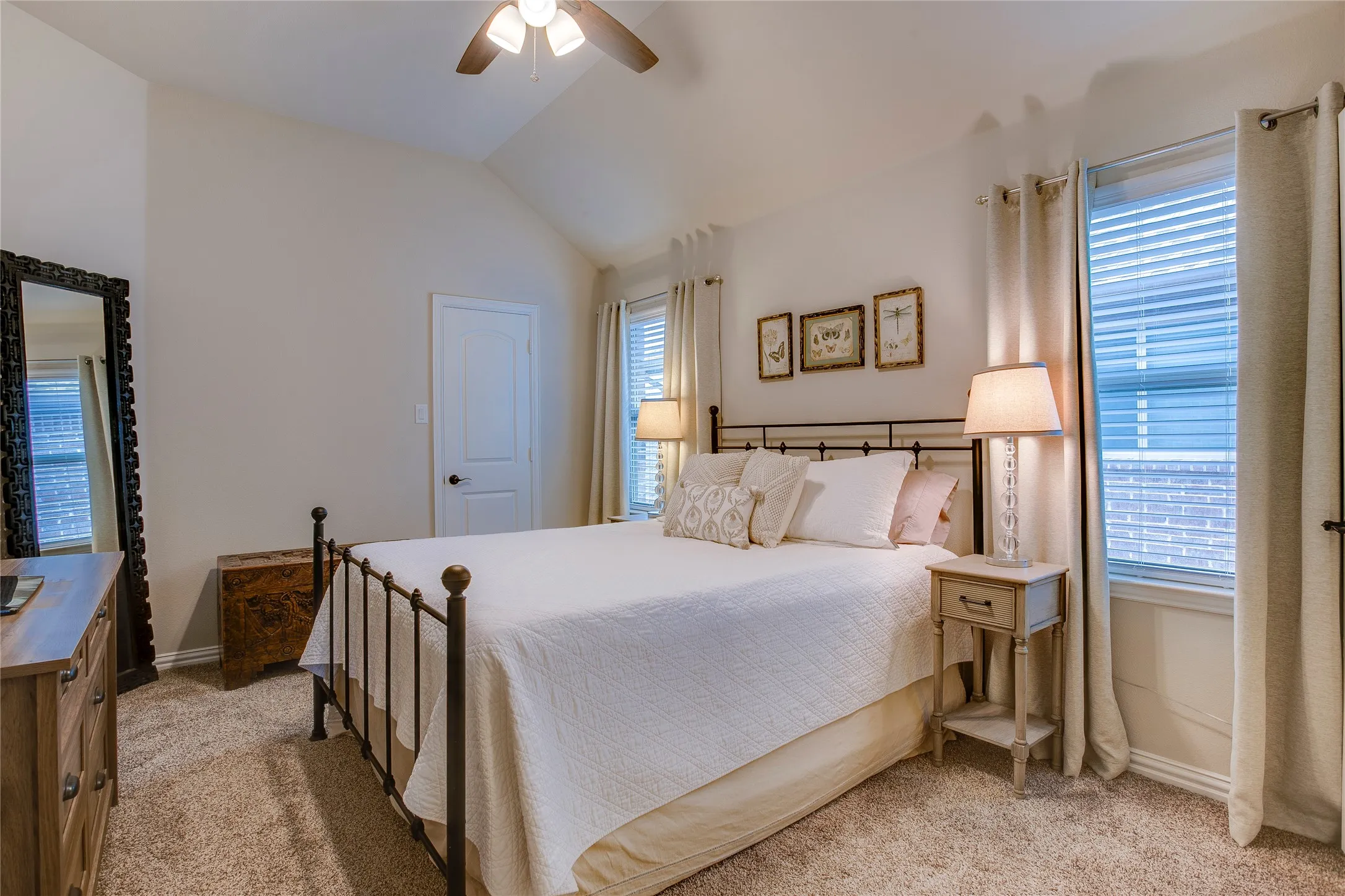 Single Family Residence For Sale in Denton County , 1209 Yarrow Street, Little Elm, Texas 75068, 4 Bedroom, 3 Bathroom, 2 Garage spaces, 2,824 Sqft, built in 2018, mls#21264561, Real Estate Agent in Little Elm, Homes For Sale in Denton county, Homes For Sale in Little Elm, Realtor in Little Elm Texas, Real Estate Brokerage Independent Realty Texas, Luminita Cordes Realtor