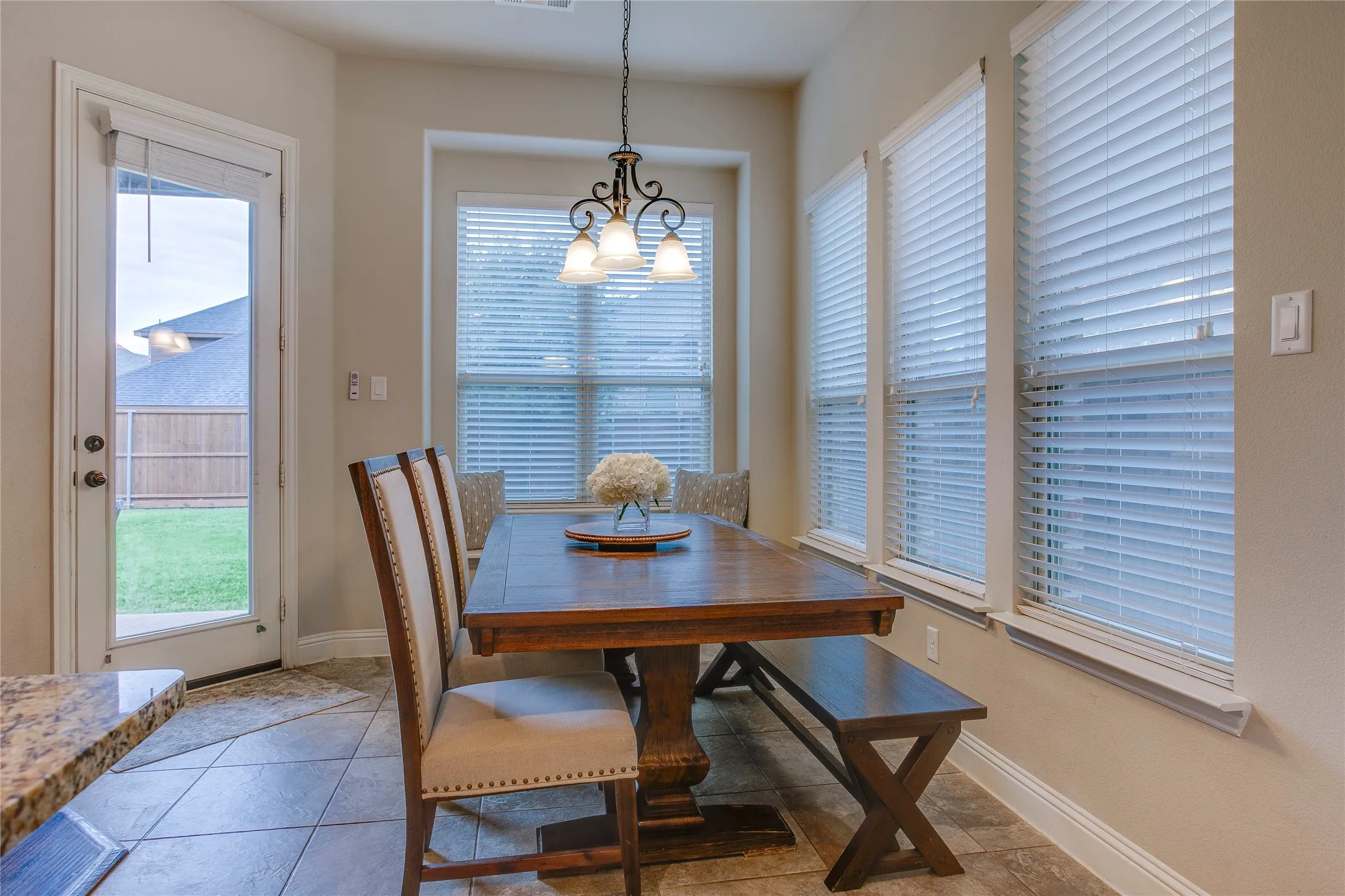 Single Family Residence For Sale in Denton County , 1209 Yarrow Street, Little Elm, Texas 75068, 4 Bedroom, 3 Bathroom, 2 Garage spaces, 2,824 Sqft, built in 2018, mls#21264561, Real Estate Agent in Little Elm, Homes For Sale in Denton county, Homes For Sale in Little Elm, Realtor in Little Elm Texas, Real Estate Brokerage Independent Realty Texas, Luminita Cordes Realtor