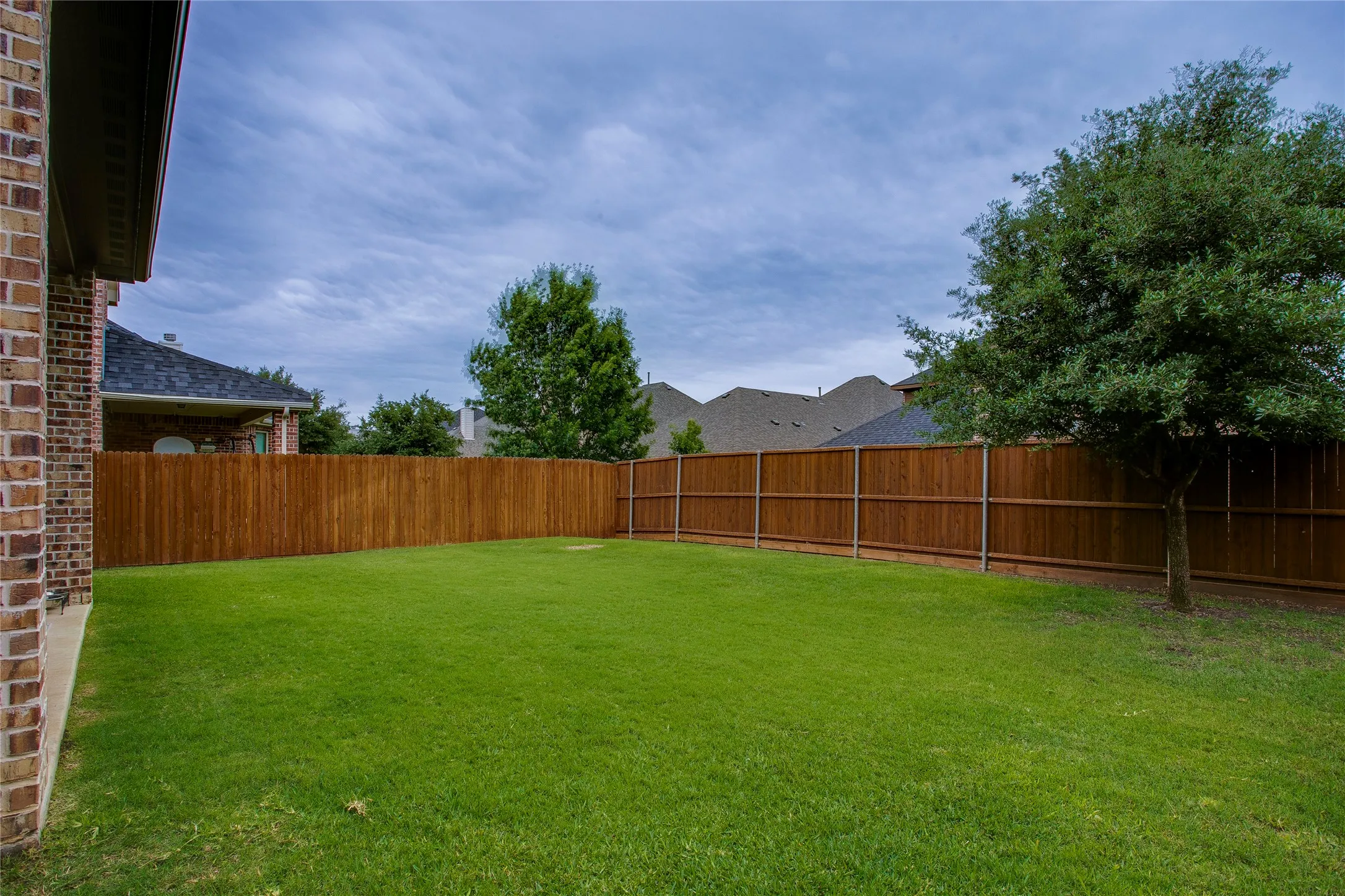 Single Family Residence For Sale in Denton County , 1209 Yarrow Street, Little Elm, Texas 75068, 4 Bedroom, 3 Bathroom, 2 Garage spaces, 2,824 Sqft, built in 2018, mls#21264561, Real Estate Agent in Little Elm, Homes For Sale in Denton county, Homes For Sale in Little Elm, Realtor in Little Elm Texas, Real Estate Brokerage Independent Realty Texas, Luminita Cordes Realtor