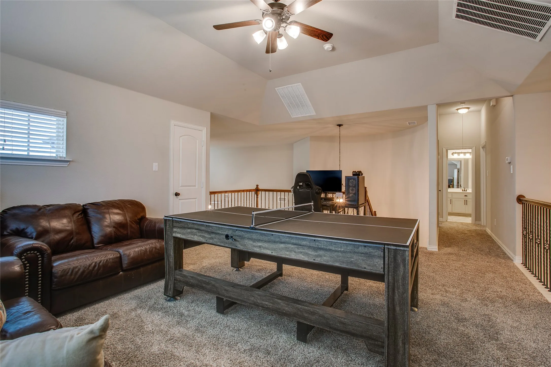 Single Family Residence For Sale in Denton County , 1209 Yarrow Street, Little Elm, Texas 75068, 4 Bedroom, 3 Bathroom, 2 Garage spaces, 2,824 Sqft, built in 2018, mls#21264561, Real Estate Agent in Little Elm, Homes For Sale in Denton county, Homes For Sale in Little Elm, Realtor in Little Elm Texas, Real Estate Brokerage Independent Realty Texas, Luminita Cordes Realtor