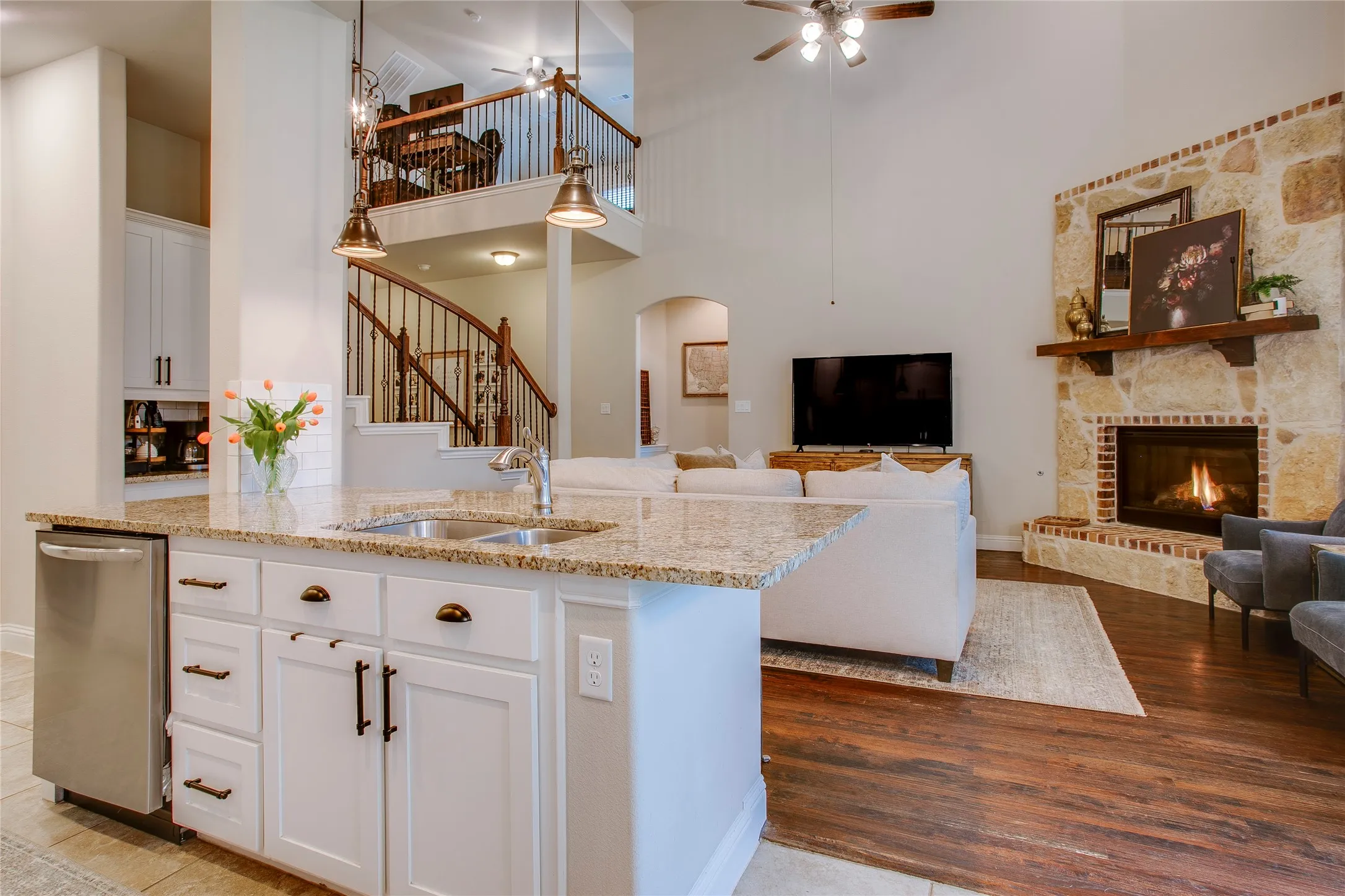 Single Family Residence For Sale in Denton County , 1209 Yarrow Street, Little Elm, Texas 75068, 4 Bedroom, 3 Bathroom, 2 Garage spaces, 2,824 Sqft, built in 2018, mls#21264561, Real Estate Agent in Little Elm, Homes For Sale in Denton county, Homes For Sale in Little Elm, Realtor in Little Elm Texas, Real Estate Brokerage Independent Realty Texas, Luminita Cordes Realtor