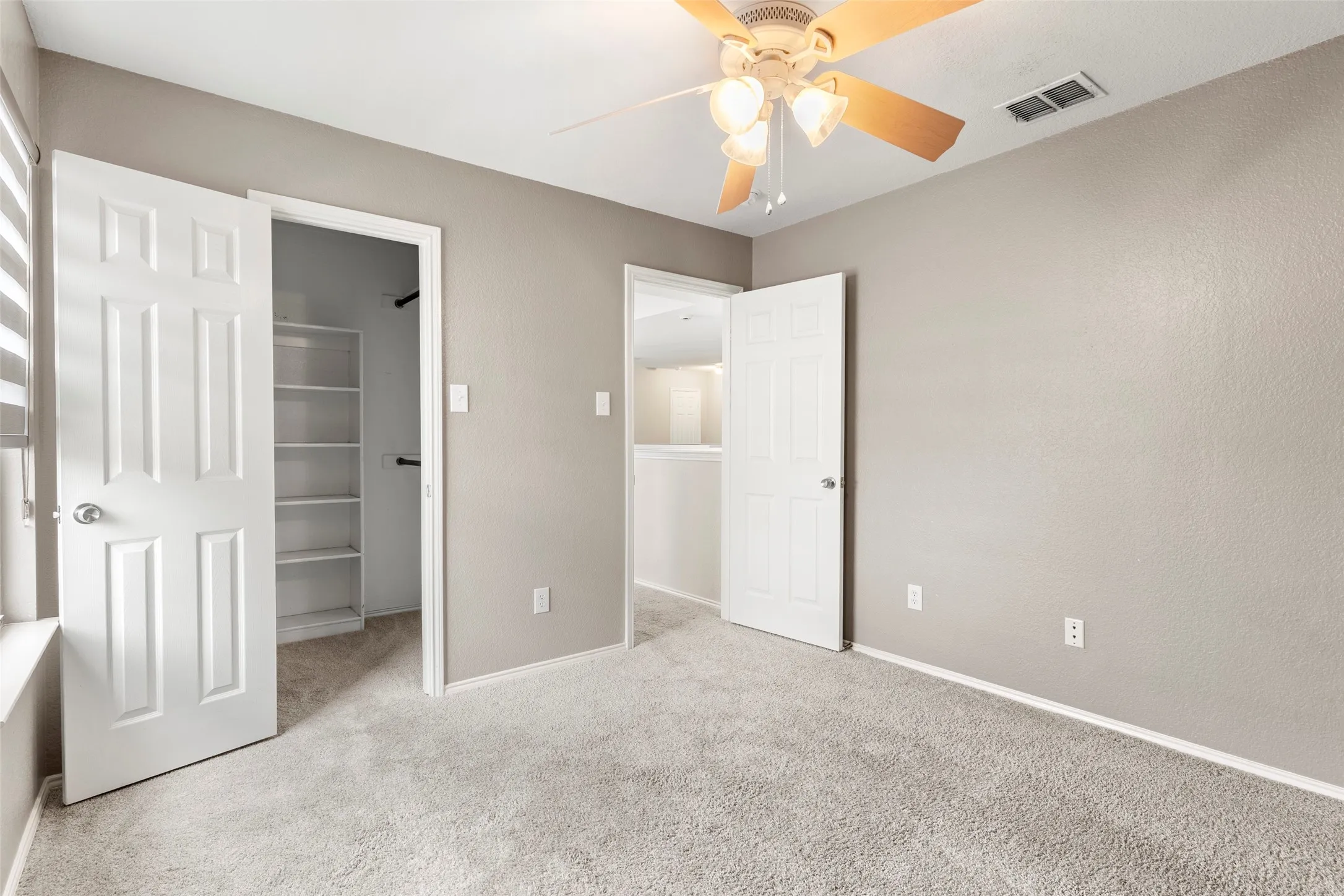Single Family Residence For Sale in Collin County , 4333 Waskom Drive, Plano, Texas 75024, 4 Bedroom, 3 Bathroom, 2 Garage spaces, 2,505 Sqft, built in 2001, mls#21290834, Real Estate Agent in Plano, Homes For Sale in Collin county, Homes For Sale in Plano, Realtor in Plano Texas, Real Estate Brokerage Independent Realty Texas, Luminita Cordes Realtor