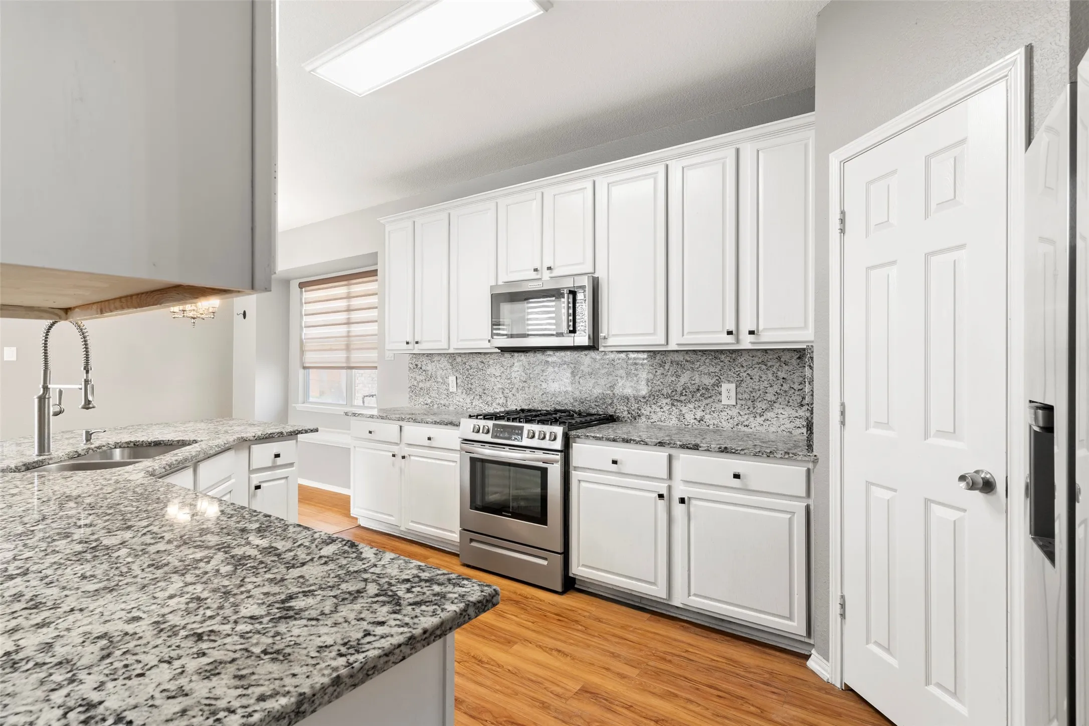 Single Family Residence For Sale in Collin County , 4333 Waskom Drive, Plano, Texas 75024, 4 Bedroom, 3 Bathroom, 2 Garage spaces, 2,505 Sqft, built in 2001, mls#21290834, Real Estate Agent in Plano, Homes For Sale in Collin county, Homes For Sale in Plano, Realtor in Plano Texas, Real Estate Brokerage Independent Realty Texas, Luminita Cordes Realtor