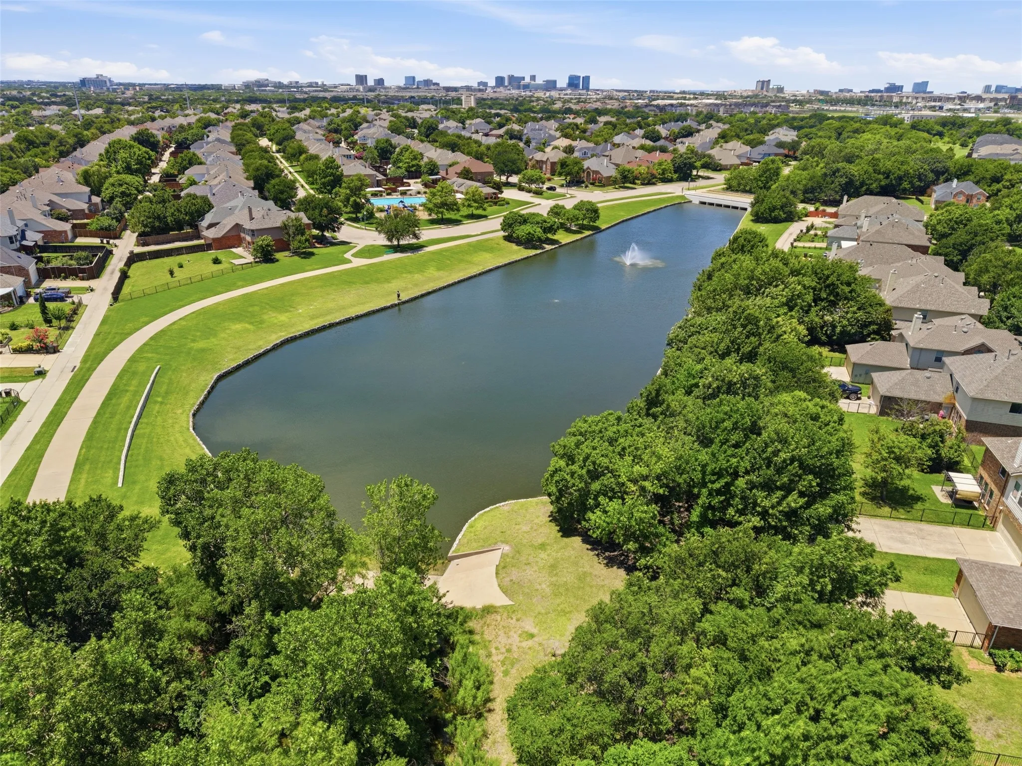 Beautiful public park with walking/jogging/biking trails