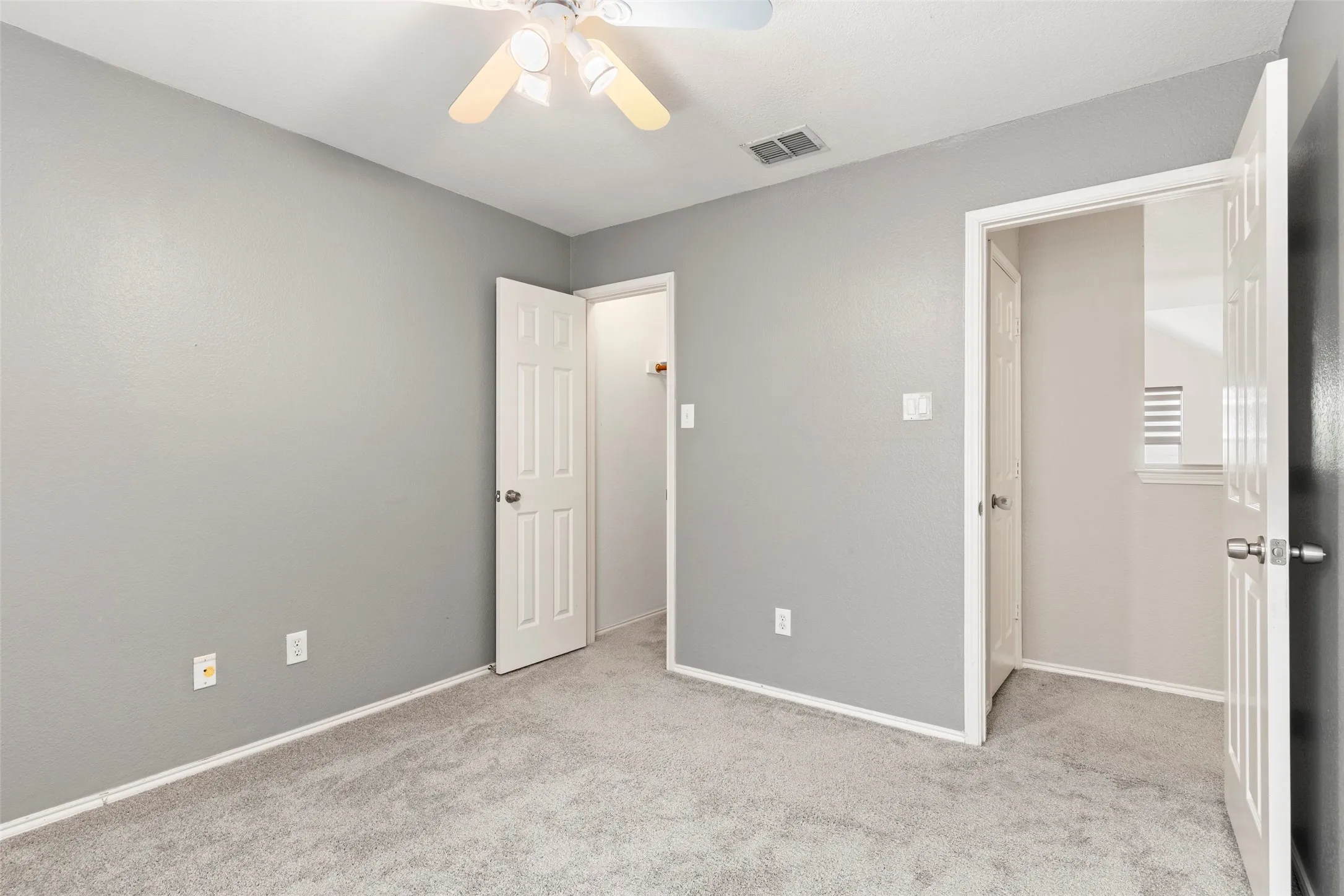 Single Family Residence For Sale in Collin County , 4333 Waskom Drive, Plano, Texas 75024, 4 Bedroom, 3 Bathroom, 2 Garage spaces, 2,505 Sqft, built in 2001, mls#21290834, Real Estate Agent in Plano, Homes For Sale in Collin county, Homes For Sale in Plano, Realtor in Plano Texas, Real Estate Brokerage Independent Realty Texas, Luminita Cordes Realtor