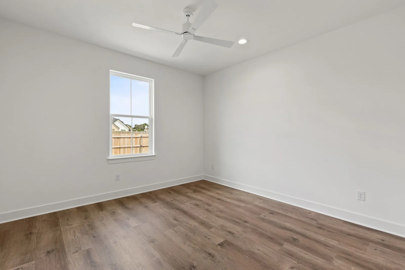 Single Family Residence For Sale in Mc Lennan County , 132 Paddle Boat Court, Robinson, Texas 76706, 4 Bedroom, 3 Bathroom, 2 Garage spaces, 2,425 Sqft, built in 2026, mls#21287490, Real Estate Agent in Robinson, Homes For Sale in Mc Lennan county, Homes For Sale in Robinson, Realtor in Robinson Texas, Real Estate Brokerage Independent Realty Texas, Luminita Cordes Realtor