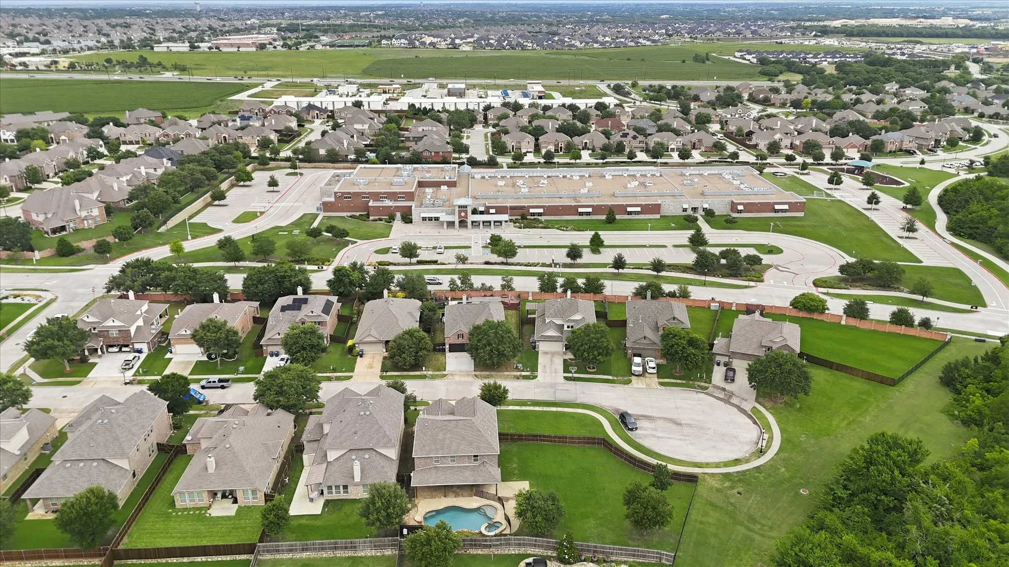 Single Family Residence For Sale in Collin County , 12001 Tobosa Circle, Mc Kinney, Texas 75071, 4 Bedroom, 4 Bathroom, 2 Garage spaces, 2,705 Sqft, built in 2013, mls#21284550, Real Estate Agent in Mc Kinney, Homes For Sale in Collin county, Homes For Sale in Mc Kinney, Realtor in Mc Kinney Texas, Real Estate Brokerage Independent Realty Texas, Luminita Cordes Realtor