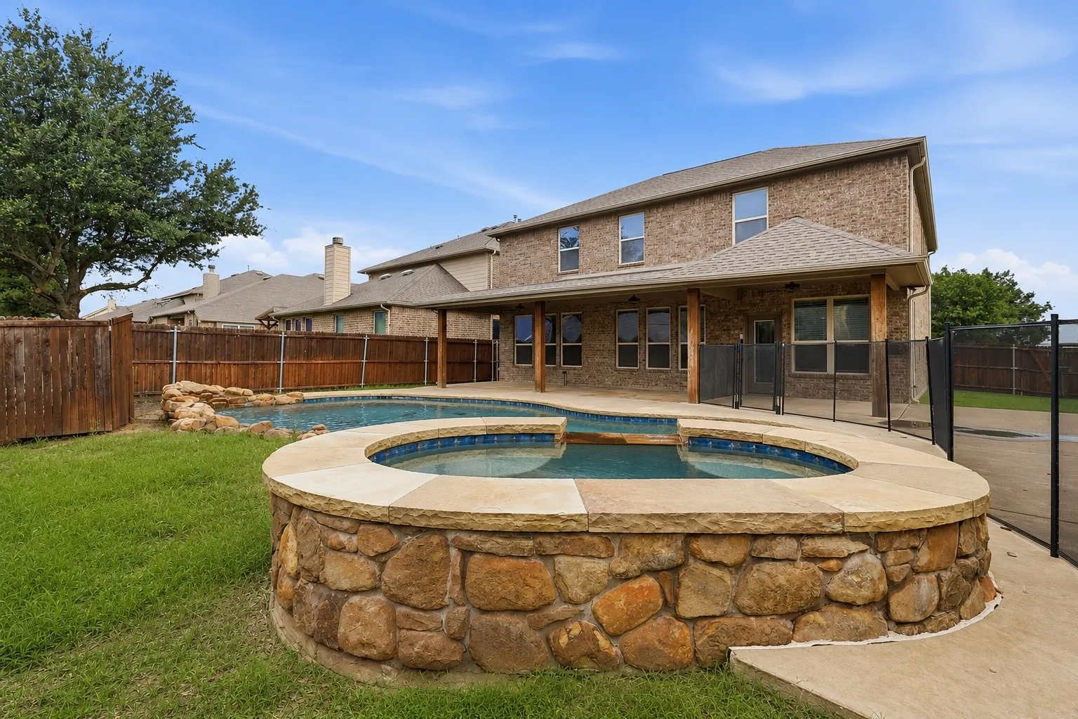 Single Family Residence For Sale in Collin County , 12001 Tobosa Circle, Mc Kinney, Texas 75071, 4 Bedroom, 4 Bathroom, 2 Garage spaces, 2,705 Sqft, built in 2013, mls#21284550, Real Estate Agent in Mc Kinney, Homes For Sale in Collin county, Homes For Sale in Mc Kinney, Realtor in Mc Kinney Texas, Real Estate Brokerage Independent Realty Texas, Luminita Cordes Realtor