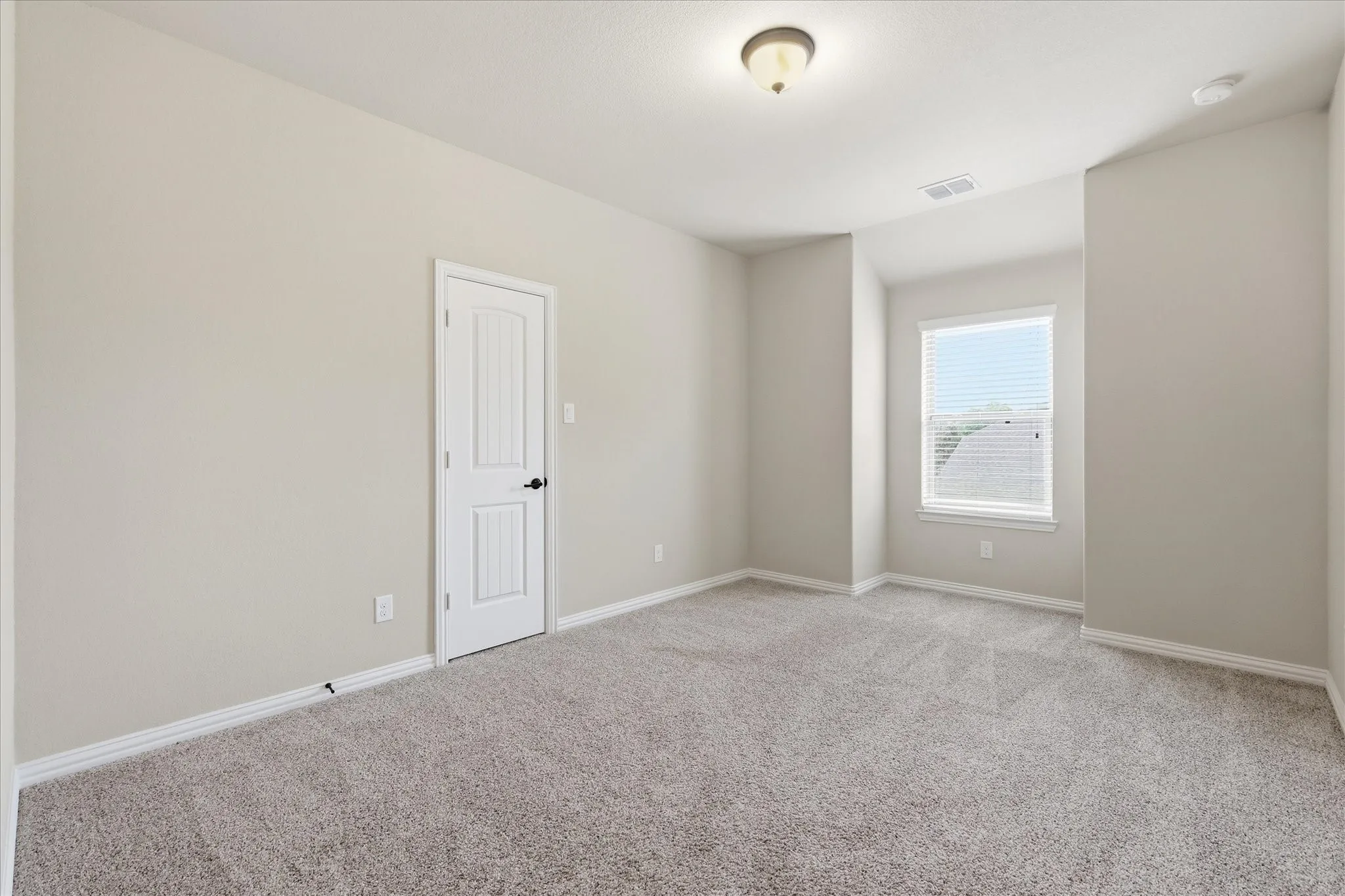 Single Family Residence For Sale in Collin County , 12001 Tobosa Circle, Mc Kinney, Texas 75071, 4 Bedroom, 4 Bathroom, 2 Garage spaces, 2,705 Sqft, built in 2013, mls#21284550, Real Estate Agent in Mc Kinney, Homes For Sale in Collin county, Homes For Sale in Mc Kinney, Realtor in Mc Kinney Texas, Real Estate Brokerage Independent Realty Texas, Luminita Cordes Realtor
