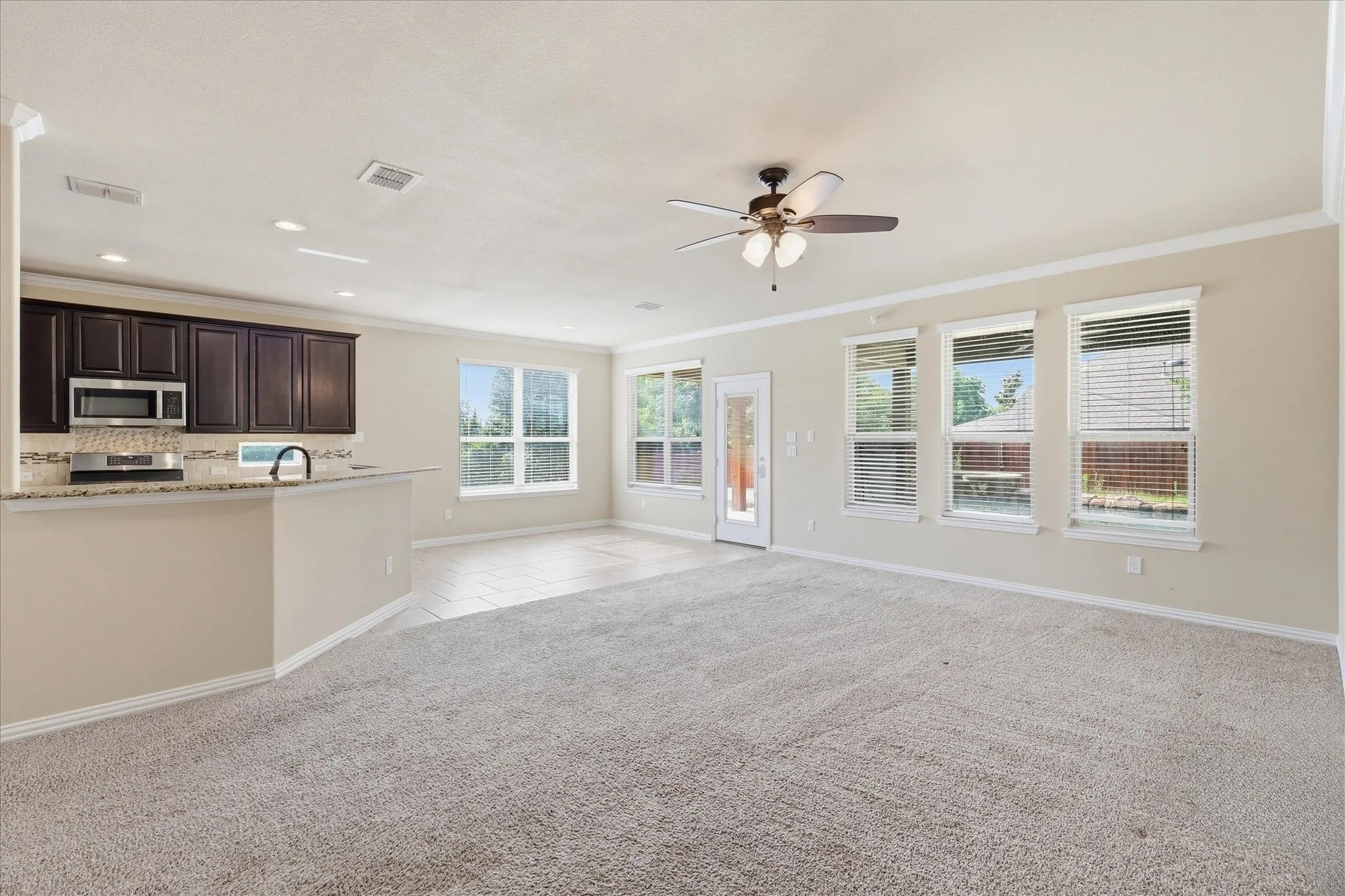 Single Family Residence For Sale in Collin County , 12001 Tobosa Circle, Mc Kinney, Texas 75071, 4 Bedroom, 4 Bathroom, 2 Garage spaces, 2,705 Sqft, built in 2013, mls#21284550, Real Estate Agent in Mc Kinney, Homes For Sale in Collin county, Homes For Sale in Mc Kinney, Realtor in Mc Kinney Texas, Real Estate Brokerage Independent Realty Texas, Luminita Cordes Realtor