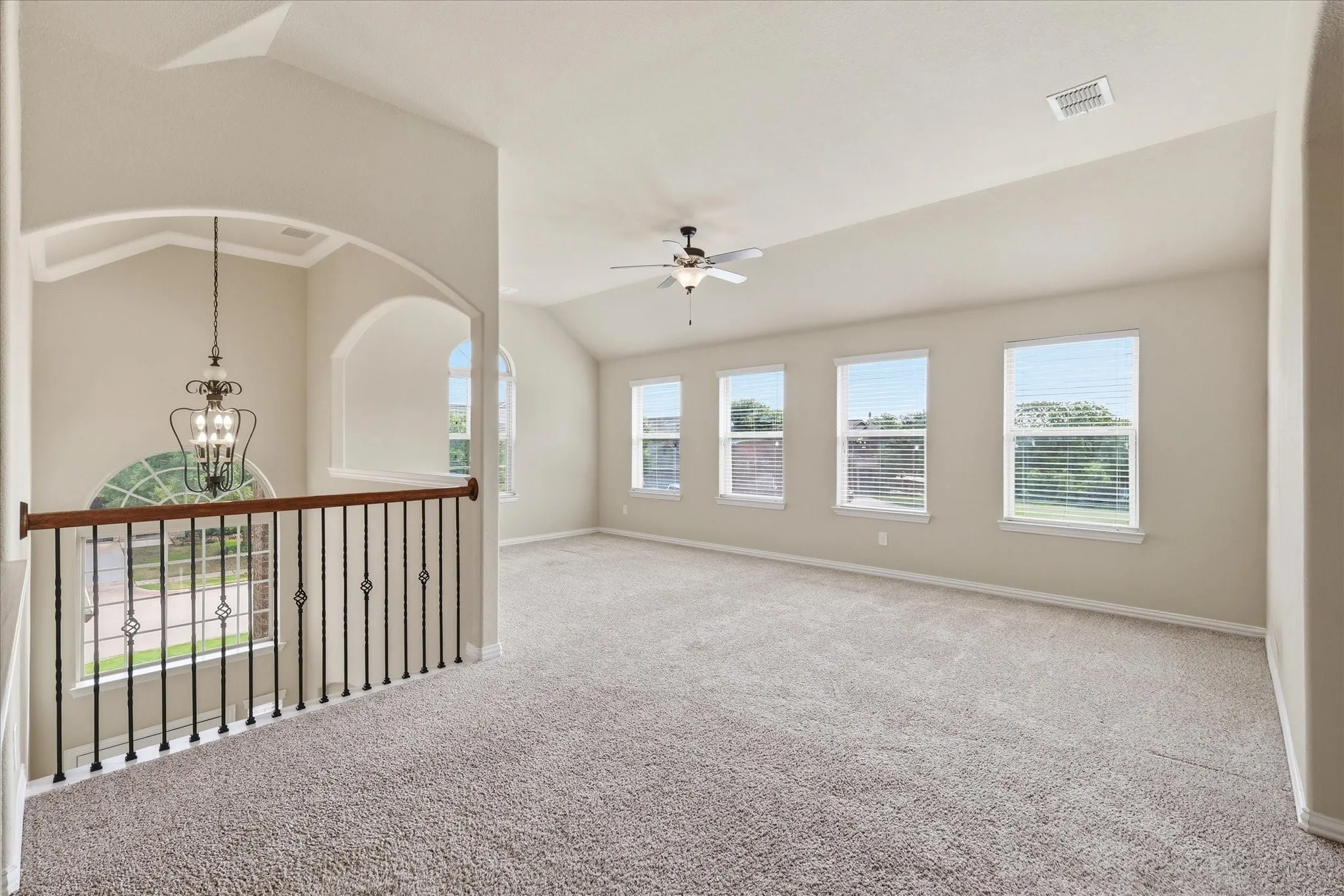 Single Family Residence For Sale in Collin County , 12001 Tobosa Circle, Mc Kinney, Texas 75071, 4 Bedroom, 4 Bathroom, 2 Garage spaces, 2,705 Sqft, built in 2013, mls#21284550, Real Estate Agent in Mc Kinney, Homes For Sale in Collin county, Homes For Sale in Mc Kinney, Realtor in Mc Kinney Texas, Real Estate Brokerage Independent Realty Texas, Luminita Cordes Realtor