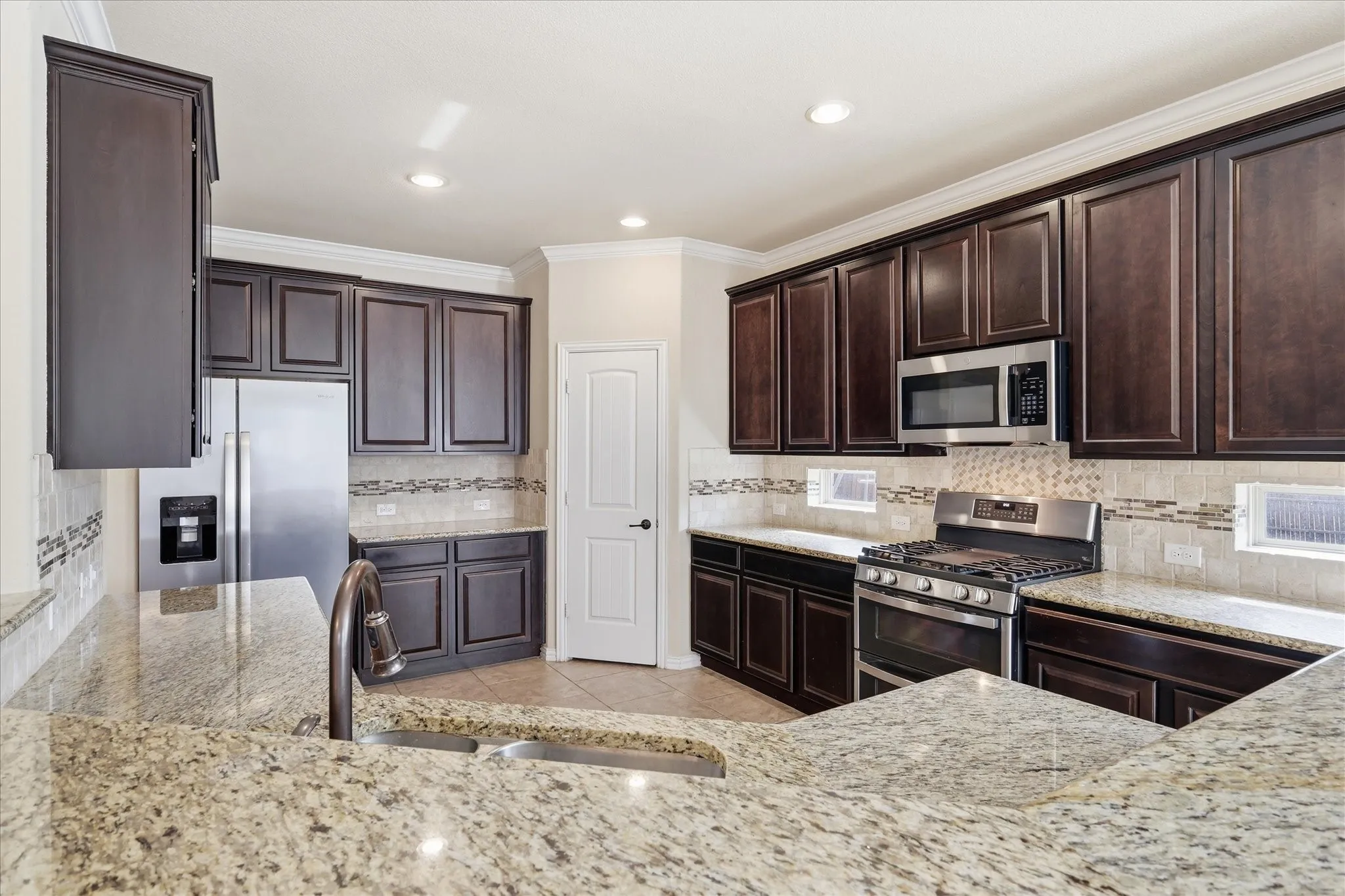 Single Family Residence For Sale in Collin County , 12001 Tobosa Circle, Mc Kinney, Texas 75071, 4 Bedroom, 4 Bathroom, 2 Garage spaces, 2,705 Sqft, built in 2013, mls#21284550, Real Estate Agent in Mc Kinney, Homes For Sale in Collin county, Homes For Sale in Mc Kinney, Realtor in Mc Kinney Texas, Real Estate Brokerage Independent Realty Texas, Luminita Cordes Realtor