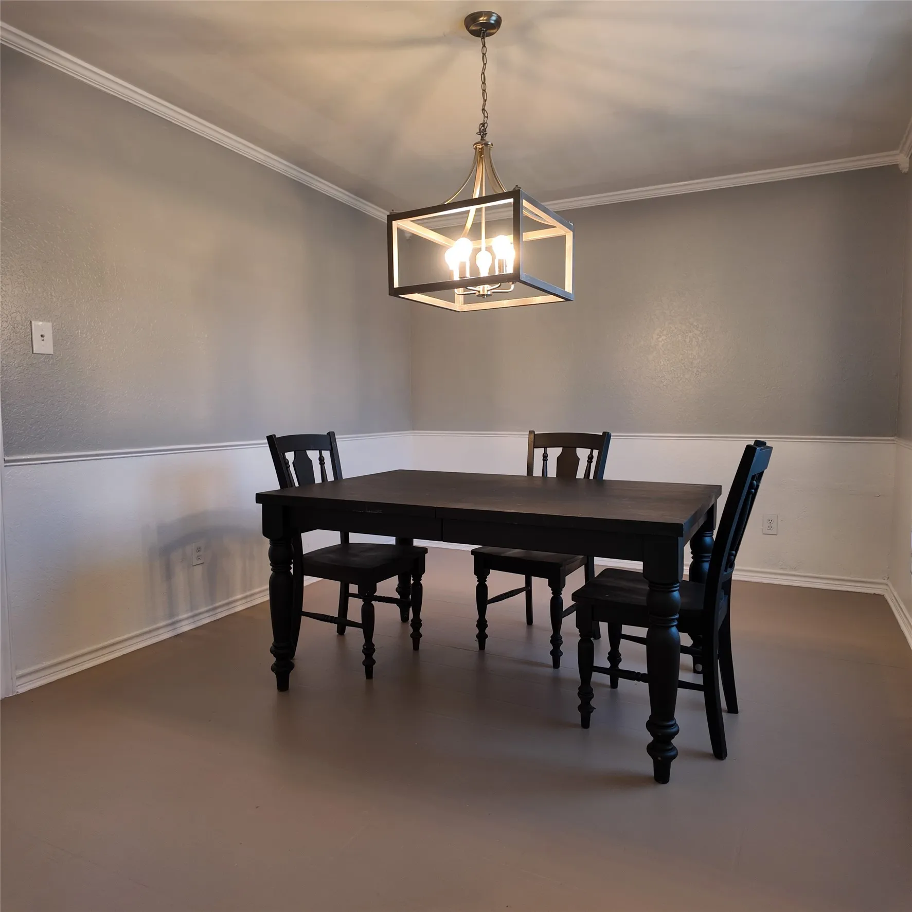 Spacious room featuring two large windows, a ceiling fan, and recessed lighting
