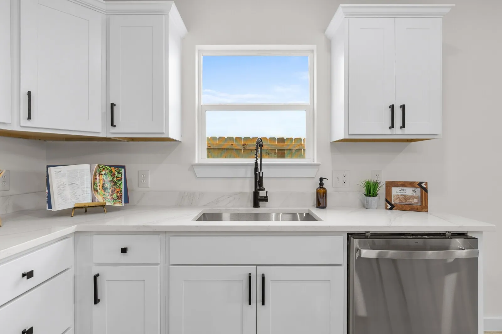 Townhouse For Sale in Mc Lennan County , 516 Paso Fino Street 101, Robinson, Texas 76706, 4 Bedroom, 3 Bathroom, 2 Garage spaces, 1,501 Sqft, built in 2026, mls#21287509, Real Estate Agent in Robinson, Homes For Sale in Mc Lennan county, Homes For Sale in Robinson, Realtor in Robinson Texas, Real Estate Brokerage Independent Realty Texas, Luminita Cordes Realtor