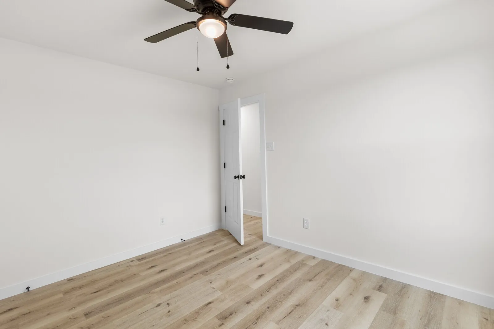 Townhouse For Sale in Mc Lennan County , 516 Paso Fino Street 101, Robinson, Texas 76706, 4 Bedroom, 3 Bathroom, 2 Garage spaces, 1,501 Sqft, built in 2026, mls#21287509, Real Estate Agent in Robinson, Homes For Sale in Mc Lennan county, Homes For Sale in Robinson, Realtor in Robinson Texas, Real Estate Brokerage Independent Realty Texas, Luminita Cordes Realtor