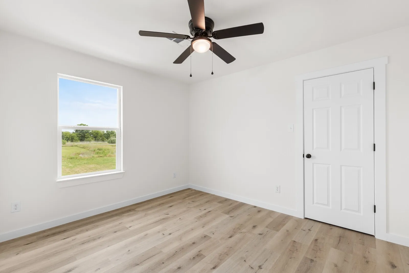 Townhouse For Sale in Mc Lennan County , 516 Paso Fino Street 101, Robinson, Texas 76706, 4 Bedroom, 3 Bathroom, 2 Garage spaces, 1,501 Sqft, built in 2026, mls#21287509, Real Estate Agent in Robinson, Homes For Sale in Mc Lennan county, Homes For Sale in Robinson, Realtor in Robinson Texas, Real Estate Brokerage Independent Realty Texas, Luminita Cordes Realtor