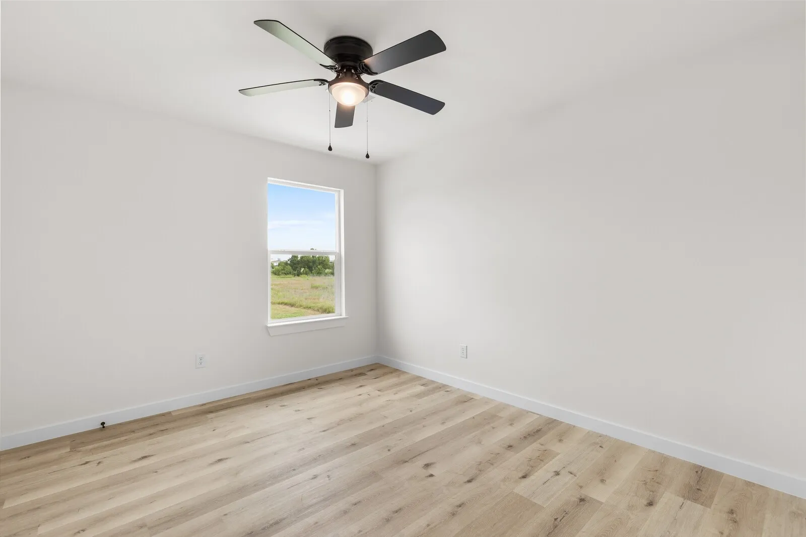Townhouse For Sale in Mc Lennan County , 516 Paso Fino Street 101, Robinson, Texas 76706, 4 Bedroom, 3 Bathroom, 2 Garage spaces, 1,501 Sqft, built in 2026, mls#21287509, Real Estate Agent in Robinson, Homes For Sale in Mc Lennan county, Homes For Sale in Robinson, Realtor in Robinson Texas, Real Estate Brokerage Independent Realty Texas, Luminita Cordes Realtor