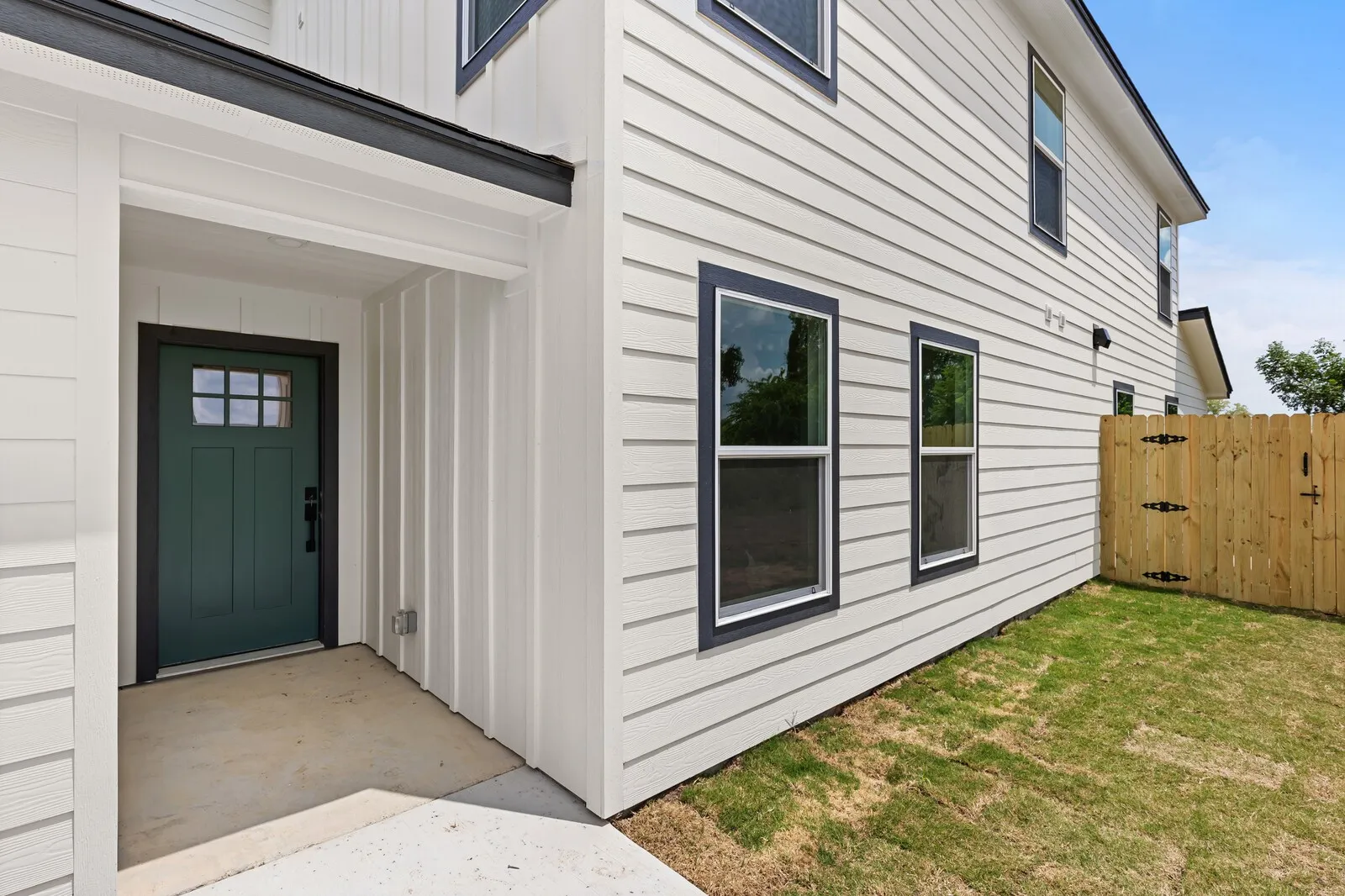 Townhouse For Sale in Mc Lennan County , 516 Paso Fino Street 102, Robinson, Texas 76706, 4 Bedrooms, 3 Bathrooms, 2 Garage spaces, 1,501 Sqft, built in 2026, Price $299,900, mls#21287517, Real Estate Agent in Robinson, Homes For Sale in Mc Lennan county, Homes For Sale in Robinson, Realtor in Robinson Texas, Real Estate Brokerage Independent Realty Texas, Luminita Cordes Realtor