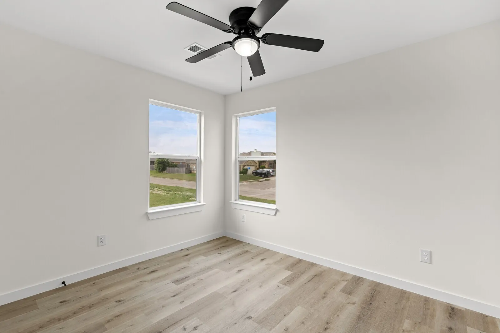 Townhouse For Sale in Mc Lennan County , 516 Paso Fino Street 102, Robinson, Texas 76706, 4 Bedrooms, 3 Bathrooms, 2 Garage spaces, 1,501 Sqft, built in 2026, Price $299,900, mls#21287517, Real Estate Agent in Robinson, Homes For Sale in Mc Lennan county, Homes For Sale in Robinson, Realtor in Robinson Texas, Real Estate Brokerage Independent Realty Texas, Luminita Cordes Realtor