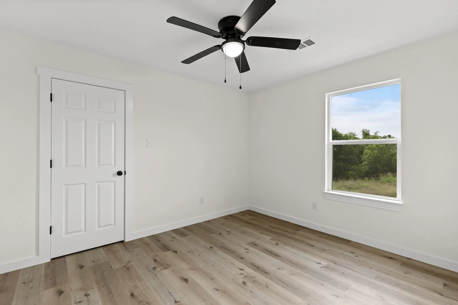 Townhouse For Sale in Mc Lennan County , 516 Paso Fino Street 102, Robinson, Texas 76706, 4 Bedrooms, 3 Bathrooms, 2 Garage spaces, 1,501 Sqft, built in 2026, Price $299,900, mls#21287517, Real Estate Agent in Robinson, Homes For Sale in Mc Lennan county, Homes For Sale in Robinson, Realtor in Robinson Texas, Real Estate Brokerage Independent Realty Texas, Luminita Cordes Realtor