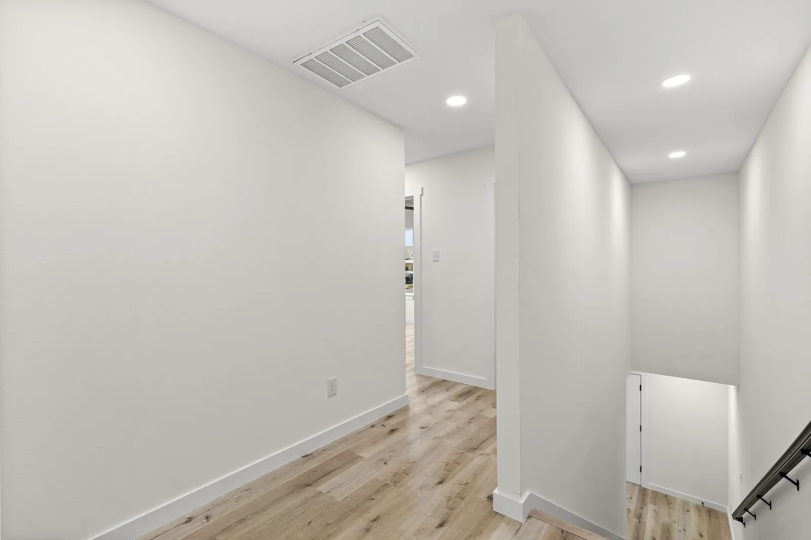 Townhouse For Sale in Mc Lennan County , 516 Paso Fino Street 102, Robinson, Texas 76706, 4 Bedrooms, 3 Bathrooms, 2 Garage spaces, 1,501 Sqft, built in 2026, Price $299,900, mls#21287517, Real Estate Agent in Robinson, Homes For Sale in Mc Lennan county, Homes For Sale in Robinson, Realtor in Robinson Texas, Real Estate Brokerage Independent Realty Texas, Luminita Cordes Realtor