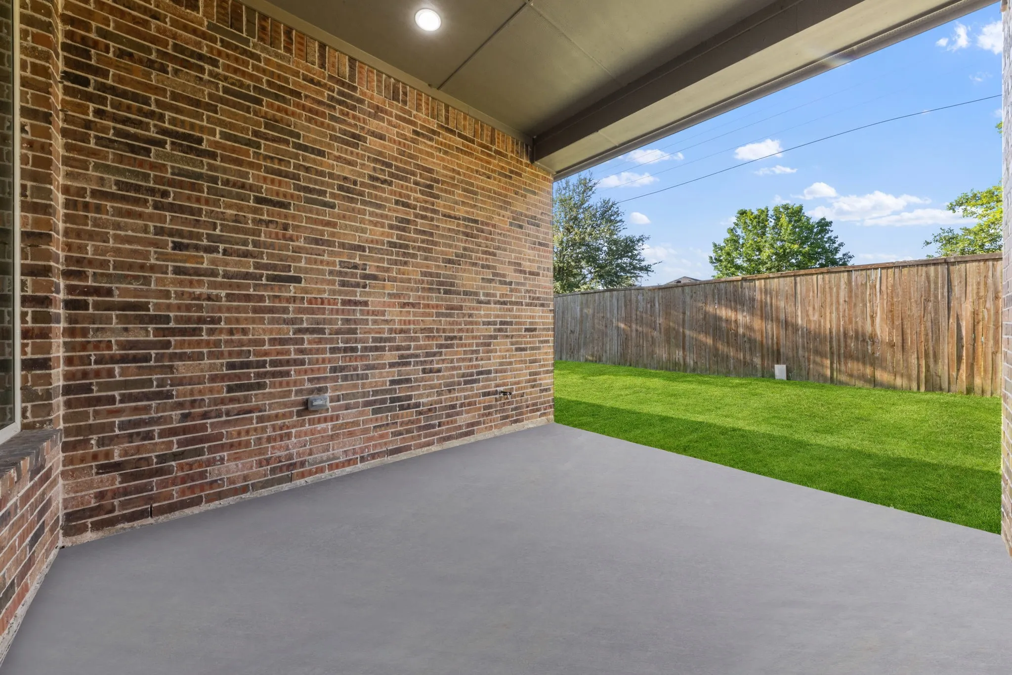 Single Family Residence For Sale in Dallas County , 6916 Barolo Drive, Rowlett, Texas 75088, 3 Bedroom, 3 Bathroom, 3 Garage spaces, 2,463 Sqft, built in 2016, mls#21290553, Real Estate Agent in Rowlett, Homes For Sale in Dallas county, Homes For Sale in Rowlett, Realtor in Rowlett Texas, Real Estate Brokerage Independent Realty Texas, Luminita Cordes Realtor