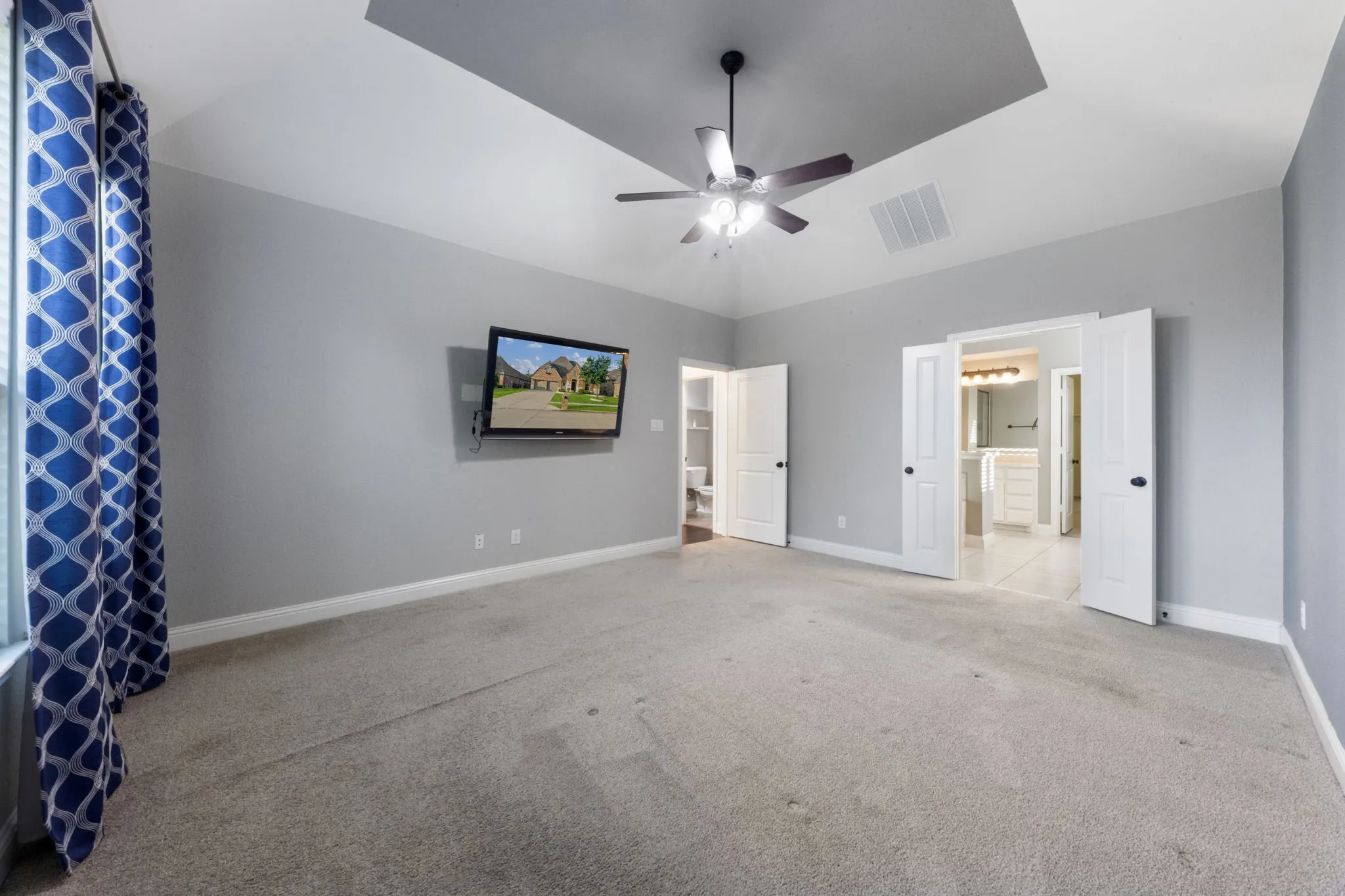 Single Family Residence For Sale in Dallas County , 6916 Barolo Drive, Rowlett, Texas 75088, 3 Bedroom, 3 Bathroom, 3 Garage spaces, 2,463 Sqft, built in 2016, mls#21290553, Real Estate Agent in Rowlett, Homes For Sale in Dallas county, Homes For Sale in Rowlett, Realtor in Rowlett Texas, Real Estate Brokerage Independent Realty Texas, Luminita Cordes Realtor