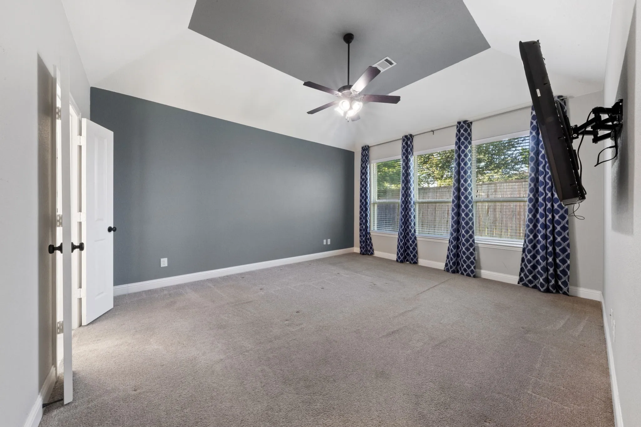 Single Family Residence For Sale in Dallas County , 6916 Barolo Drive, Rowlett, Texas 75088, 3 Bedroom, 3 Bathroom, 3 Garage spaces, 2,463 Sqft, built in 2016, mls#21290553, Real Estate Agent in Rowlett, Homes For Sale in Dallas county, Homes For Sale in Rowlett, Realtor in Rowlett Texas, Real Estate Brokerage Independent Realty Texas, Luminita Cordes Realtor