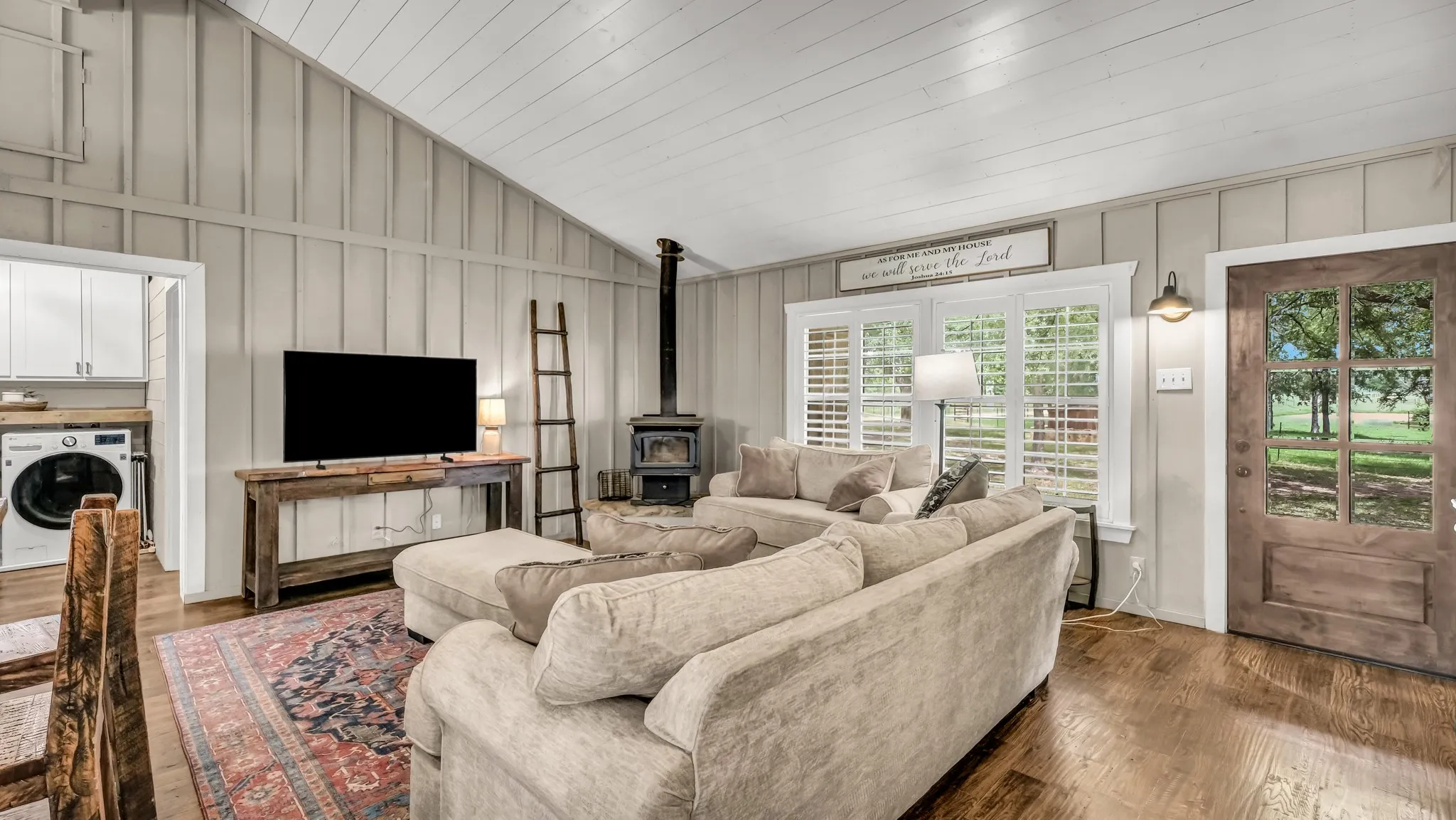 Single Family Residence For Sale in Parker County , 1060 Young Bend Road, Brock, Texas 76087, 3 Bedroom, 2 Bathroom, Garage spaces, 1,984 Sqft, built in 1999, mls#21290420, Real Estate Agent in Brock, Homes For Sale in Parker county, Homes For Sale in Brock, Realtor in Brock Texas, Real Estate Brokerage Independent Realty Texas, Luminita Cordes Realtor