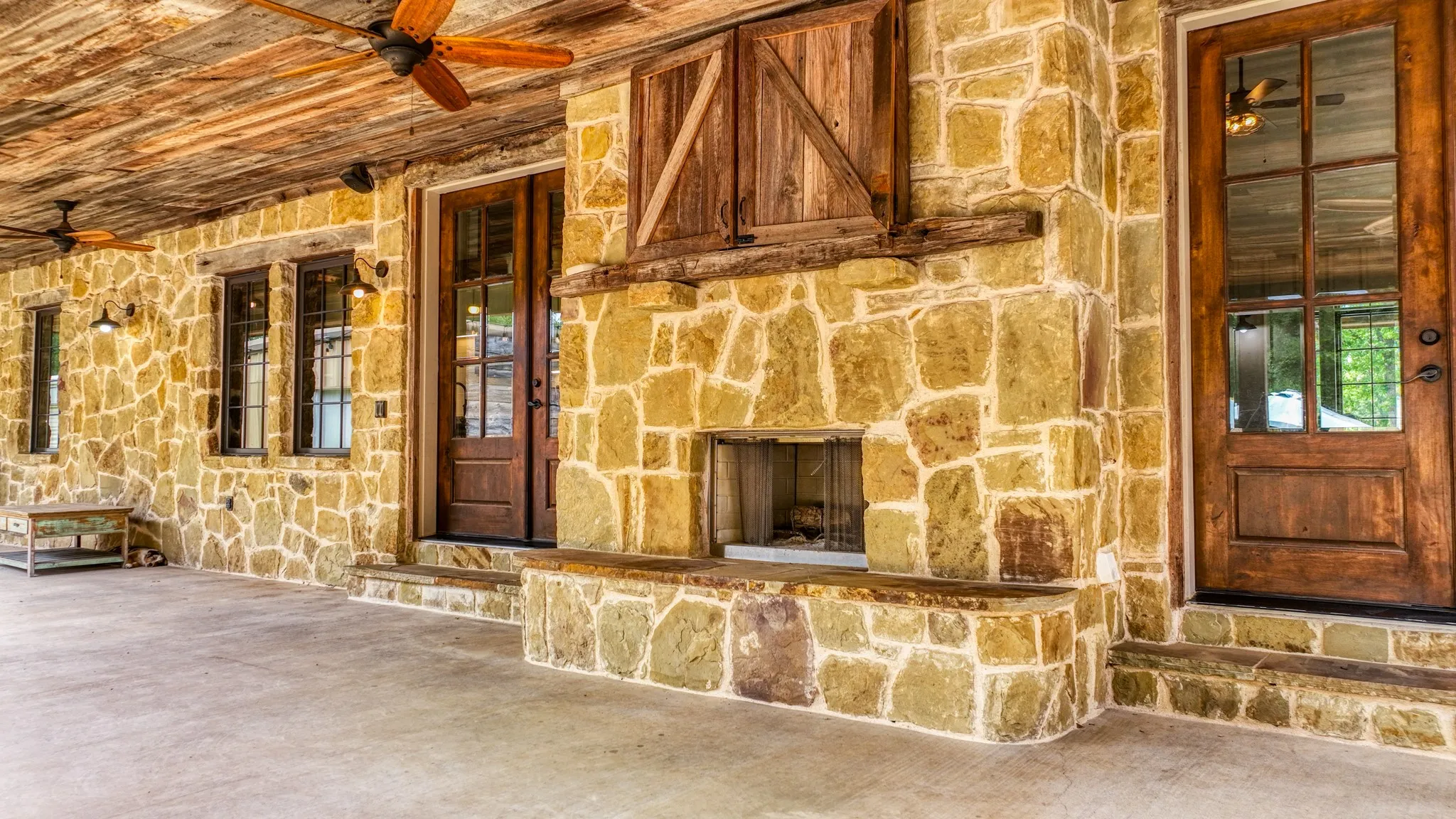 Single Family Residence For Sale in Parker County , 1060 Young Bend Road, Brock, Texas 76087, 3 Bedroom, 2 Bathroom, Garage spaces, 1,984 Sqft, built in 1999, mls#21290420, Real Estate Agent in Brock, Homes For Sale in Parker county, Homes For Sale in Brock, Realtor in Brock Texas, Real Estate Brokerage Independent Realty Texas, Luminita Cordes Realtor