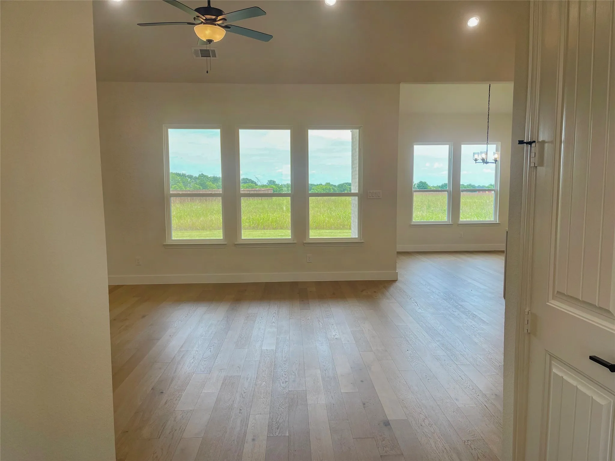 Single Family Residence For Sale in Ellis County , 2151 Langston Road, Waxahachie, Texas 75167, 4 Bedroom, 3 Bathroom, 2 Garage spaces, 2,404 Sqft, built in 2024, mls#21290980, Real Estate Agent in Waxahachie, Homes For Sale in Ellis county, Homes For Sale in Waxahachie, Realtor in Waxahachie Texas, Real Estate Brokerage Independent Realty Texas, Luminita Cordes Realtor