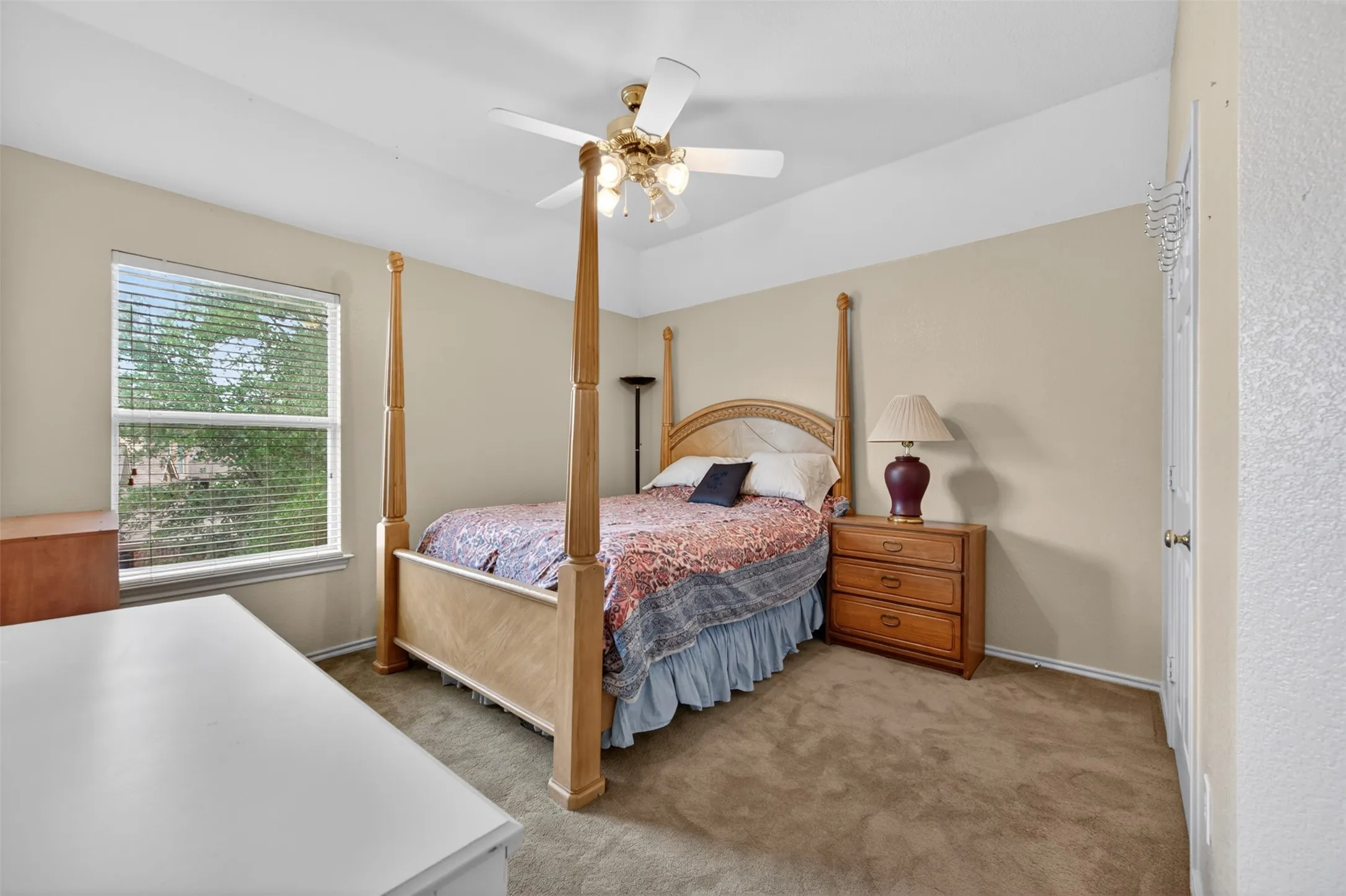 Single Family Residence For Sale in Tarrant County , 4845 Bellflower Way, Fort Worth, Texas 76123, 4 Bedroom, 3 Bathroom, 3 Garage spaces, 2,848 Sqft, built in 2004, Price $389,900, mls#21257645, Real Estate Agent in Fort Worth, Homes For Sale in Tarrant county, Homes For Sale in Fort Worth, Realtor in Fort Worth Texas, Real Estate Brokerage Independent Realty Texas, Luminita Cordes Realtor