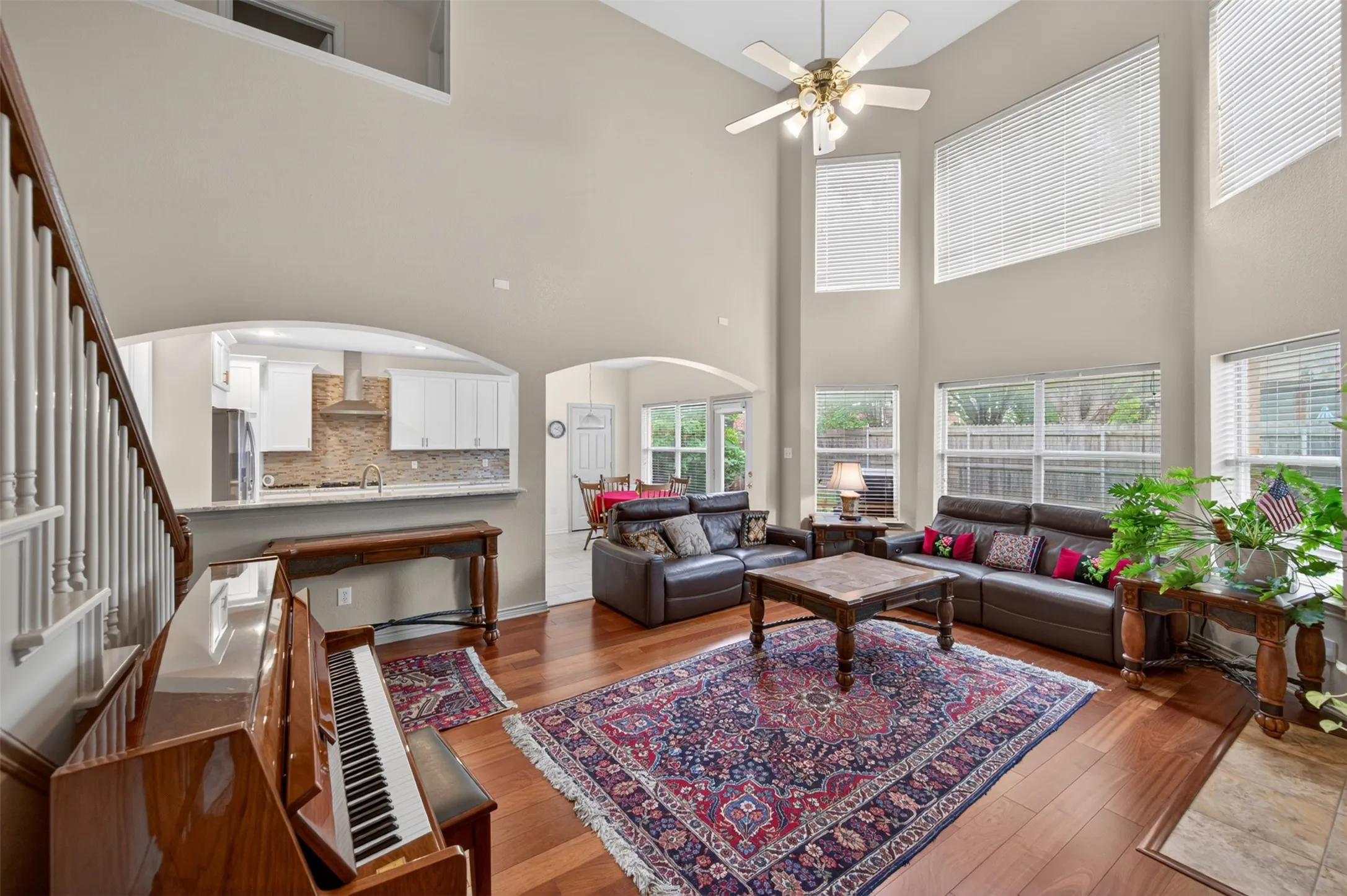 Single Family Residence For Sale in Tarrant County , 4845 Bellflower Way, Fort Worth, Texas 76123, 4 Bedroom, 3 Bathroom, 3 Garage spaces, 2,848 Sqft, built in 2004, Price $389,900, mls#21257645, Real Estate Agent in Fort Worth, Homes For Sale in Tarrant county, Homes For Sale in Fort Worth, Realtor in Fort Worth Texas, Real Estate Brokerage Independent Realty Texas, Luminita Cordes Realtor