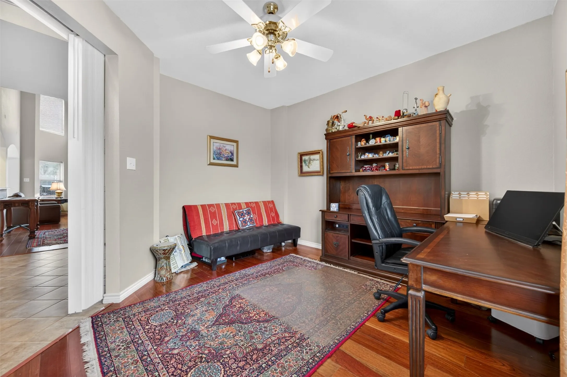 Single Family Residence For Sale in Tarrant County , 4845 Bellflower Way, Fort Worth, Texas 76123, 4 Bedroom, 3 Bathroom, 3 Garage spaces, 2,848 Sqft, built in 2004, Price $389,900, mls#21257645, Real Estate Agent in Fort Worth, Homes For Sale in Tarrant county, Homes For Sale in Fort Worth, Realtor in Fort Worth Texas, Real Estate Brokerage Independent Realty Texas, Luminita Cordes Realtor