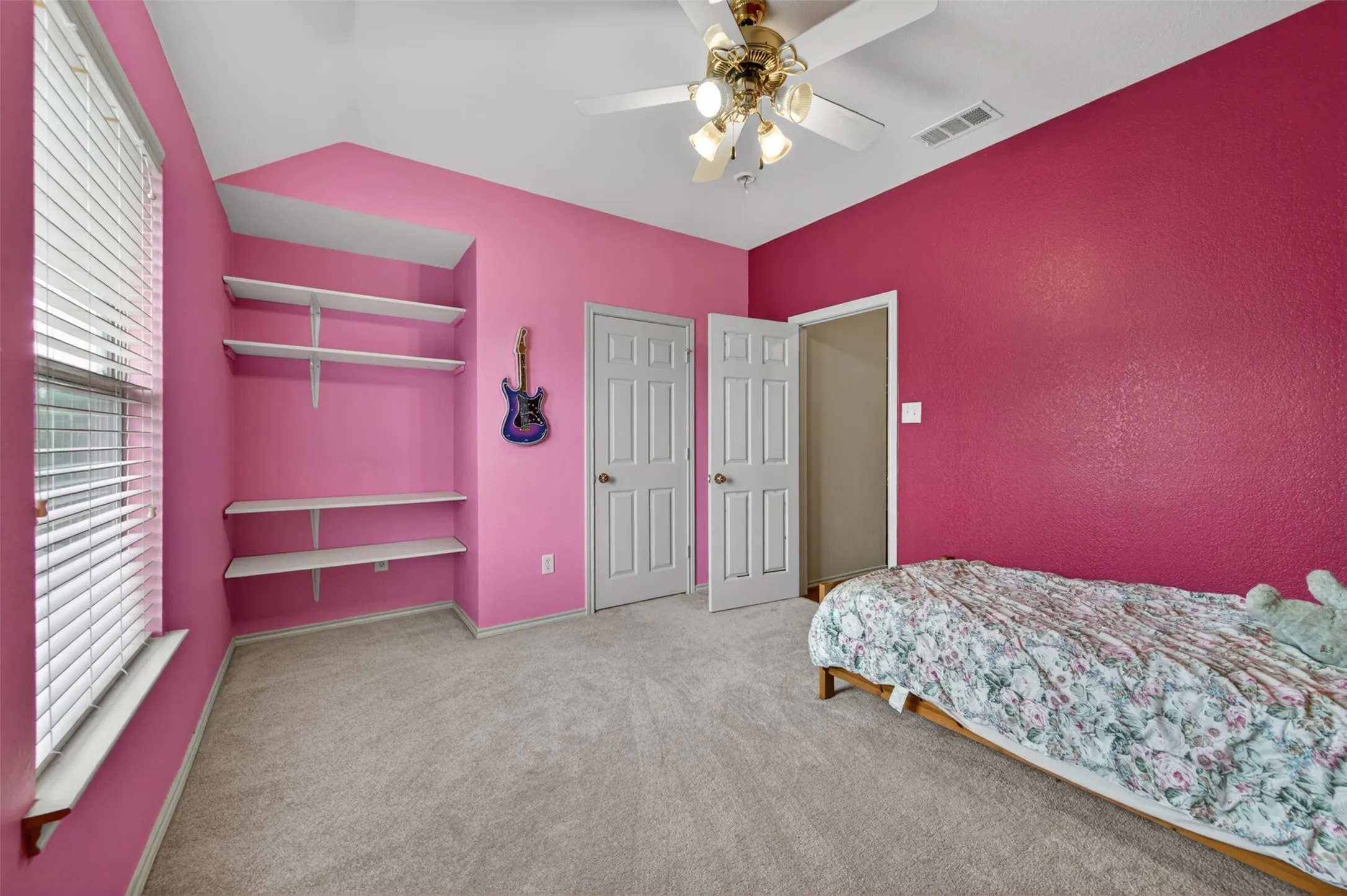 Single Family Residence For Sale in Tarrant County , 4845 Bellflower Way, Fort Worth, Texas 76123, 4 Bedroom, 3 Bathroom, 3 Garage spaces, 2,848 Sqft, built in 2004, Price $389,900, mls#21257645, Real Estate Agent in Fort Worth, Homes For Sale in Tarrant county, Homes For Sale in Fort Worth, Realtor in Fort Worth Texas, Real Estate Brokerage Independent Realty Texas, Luminita Cordes Realtor