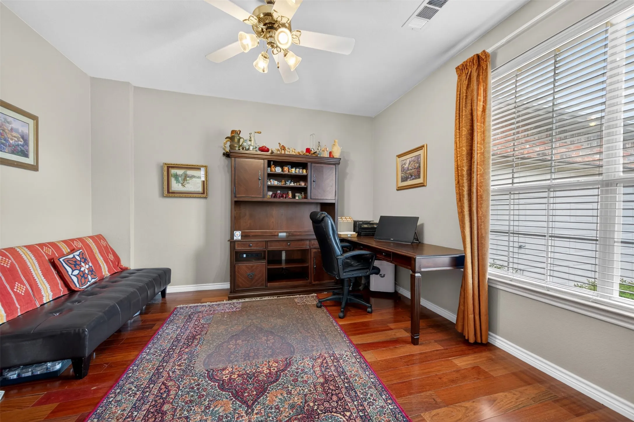 Single Family Residence For Sale in Tarrant County , 4845 Bellflower Way, Fort Worth, Texas 76123, 4 Bedroom, 3 Bathroom, 3 Garage spaces, 2,848 Sqft, built in 2004, Price $389,900, mls#21257645, Real Estate Agent in Fort Worth, Homes For Sale in Tarrant county, Homes For Sale in Fort Worth, Realtor in Fort Worth Texas, Real Estate Brokerage Independent Realty Texas, Luminita Cordes Realtor