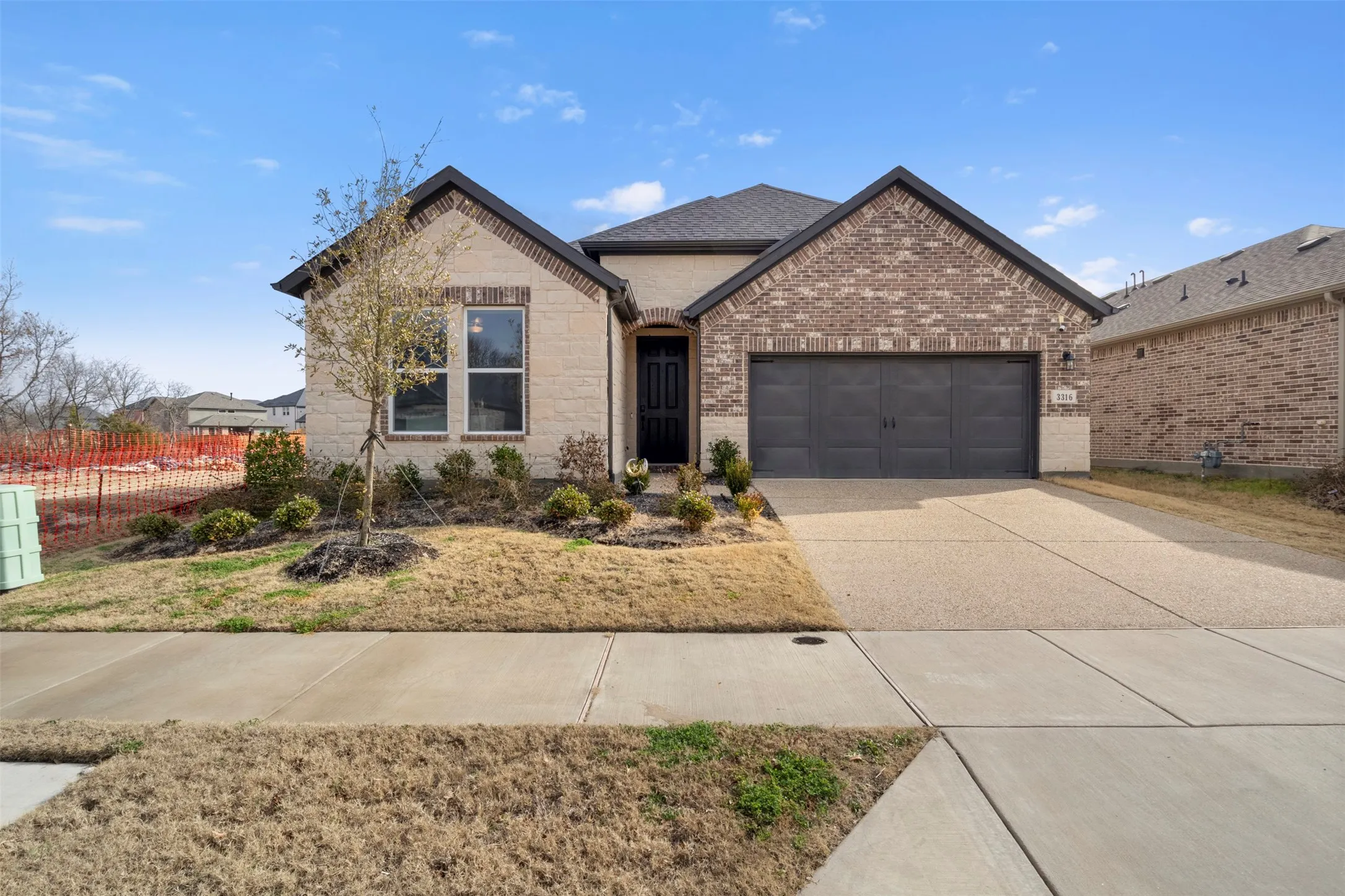 Single Family Residence For Rent in Collin County , 3316 Ashlar Court, Melissa, Texas 75454, 3 Bedroom, 2 Bathroom, 2 Garage spaces, 1,704 Sqft, built in 2022, mls#21287484, Real Estate Agent in Melissa, Homes For Rent in Collin county, Homes For Rent in Melissa, Realtor in Melissa Texas, Real Estate Brokerage Independent Realty Texas, Luminita Cordes Realtor
