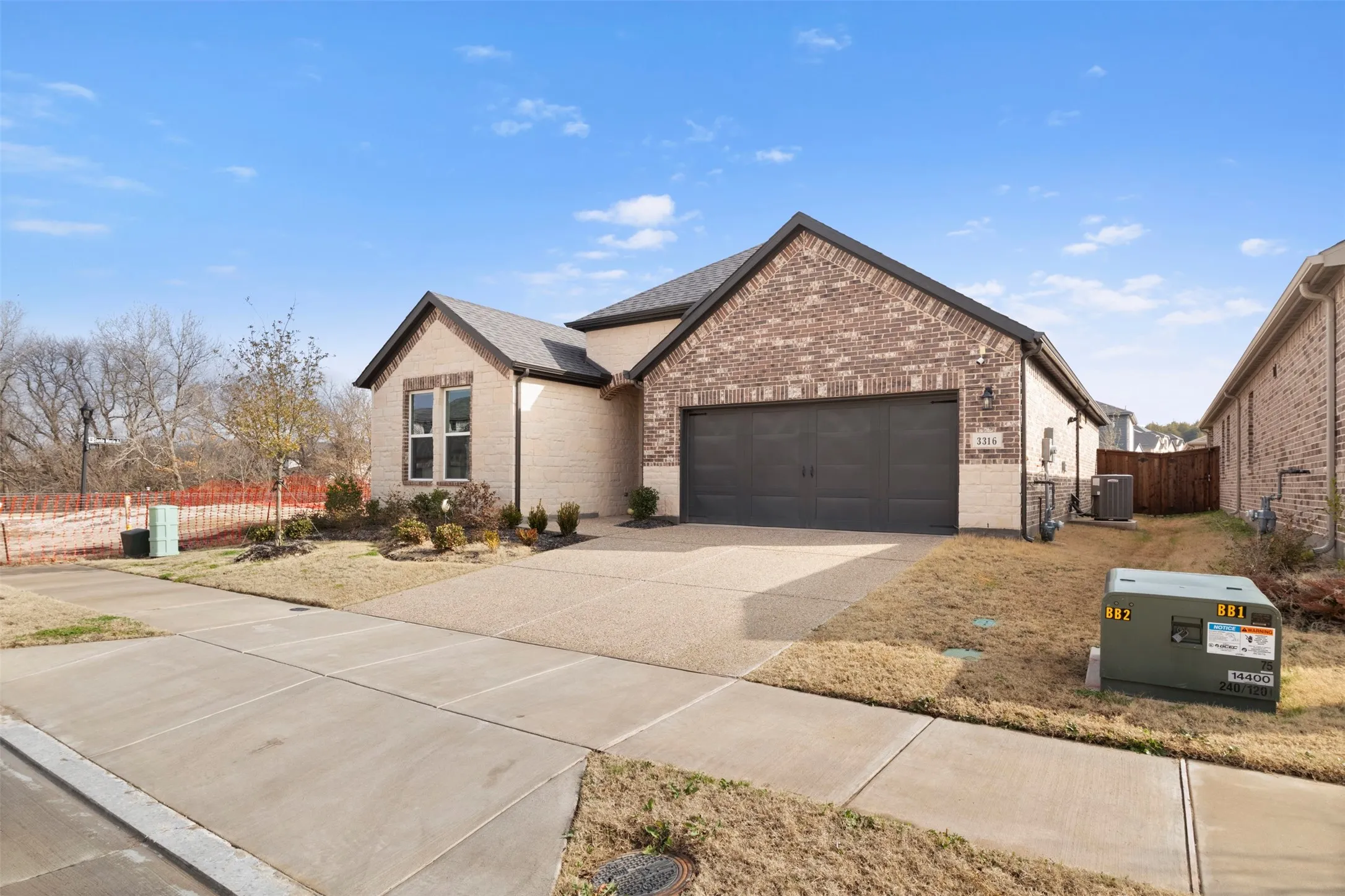 Single Family Residence For Rent in Collin County , 3316 Ashlar Court, Melissa, Texas 75454, 3 Bedroom, 2 Bathroom, 2 Garage spaces, 1,704 Sqft, built in 2022, mls#21287484, Real Estate Agent in Melissa, Homes For Rent in Collin county, Homes For Rent in Melissa, Realtor in Melissa Texas, Real Estate Brokerage Independent Realty Texas, Luminita Cordes Realtor