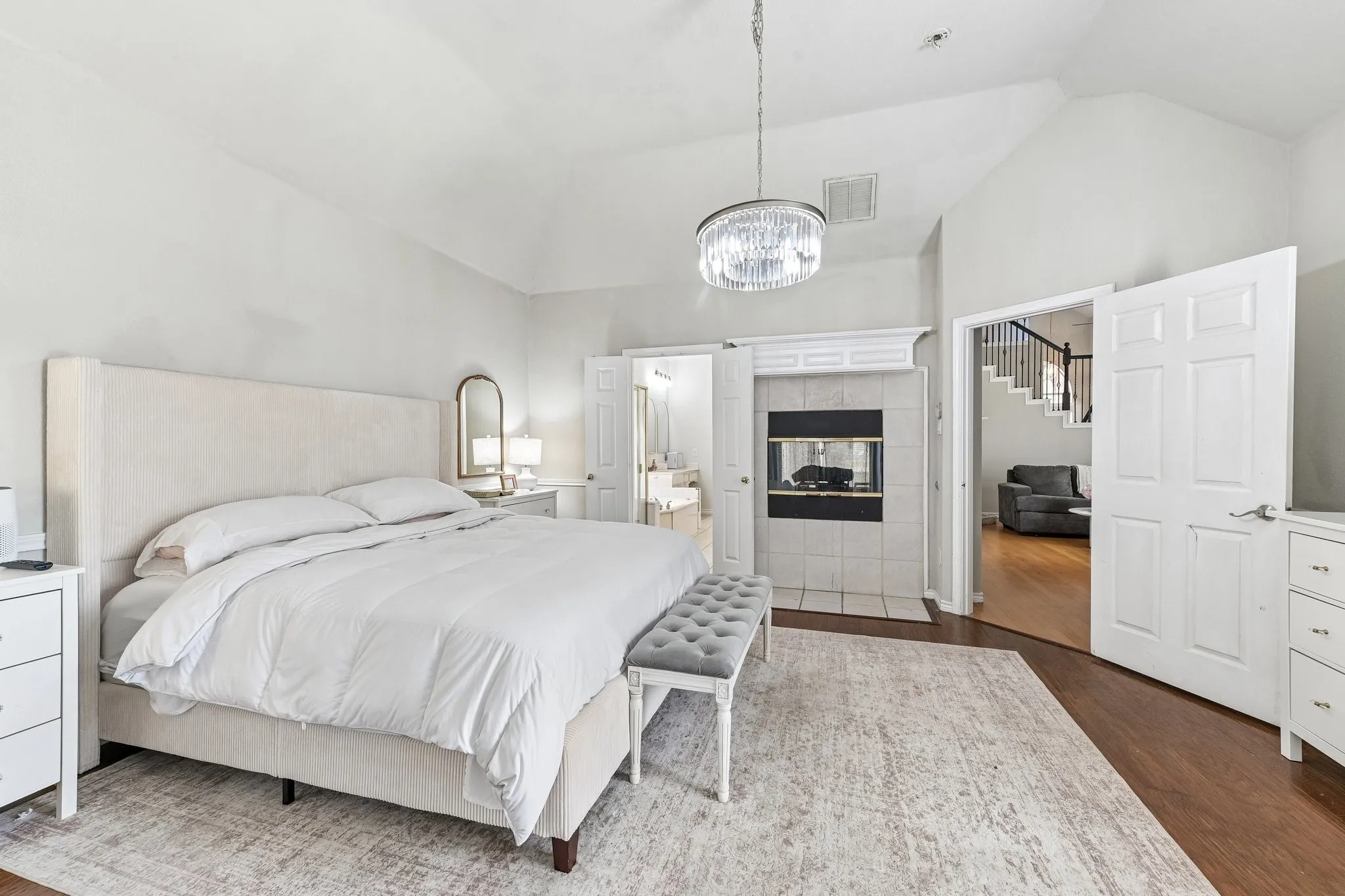 Single Family Residence For Sale in Tarrant County , 2825 Wales Court, Grand Prairie, Texas 75052, 5 Bedroom, 3 Bathroom, 2 Garage spaces, 2,778 Sqft, built in 2001, mls#21290393, Real Estate Agent in Grand Prairie, Homes For Sale in Tarrant county, Homes For Sale in Grand Prairie, Realtor in Grand Prairie Texas, Real Estate Brokerage Independent Realty Texas, Luminita Cordes Realtor