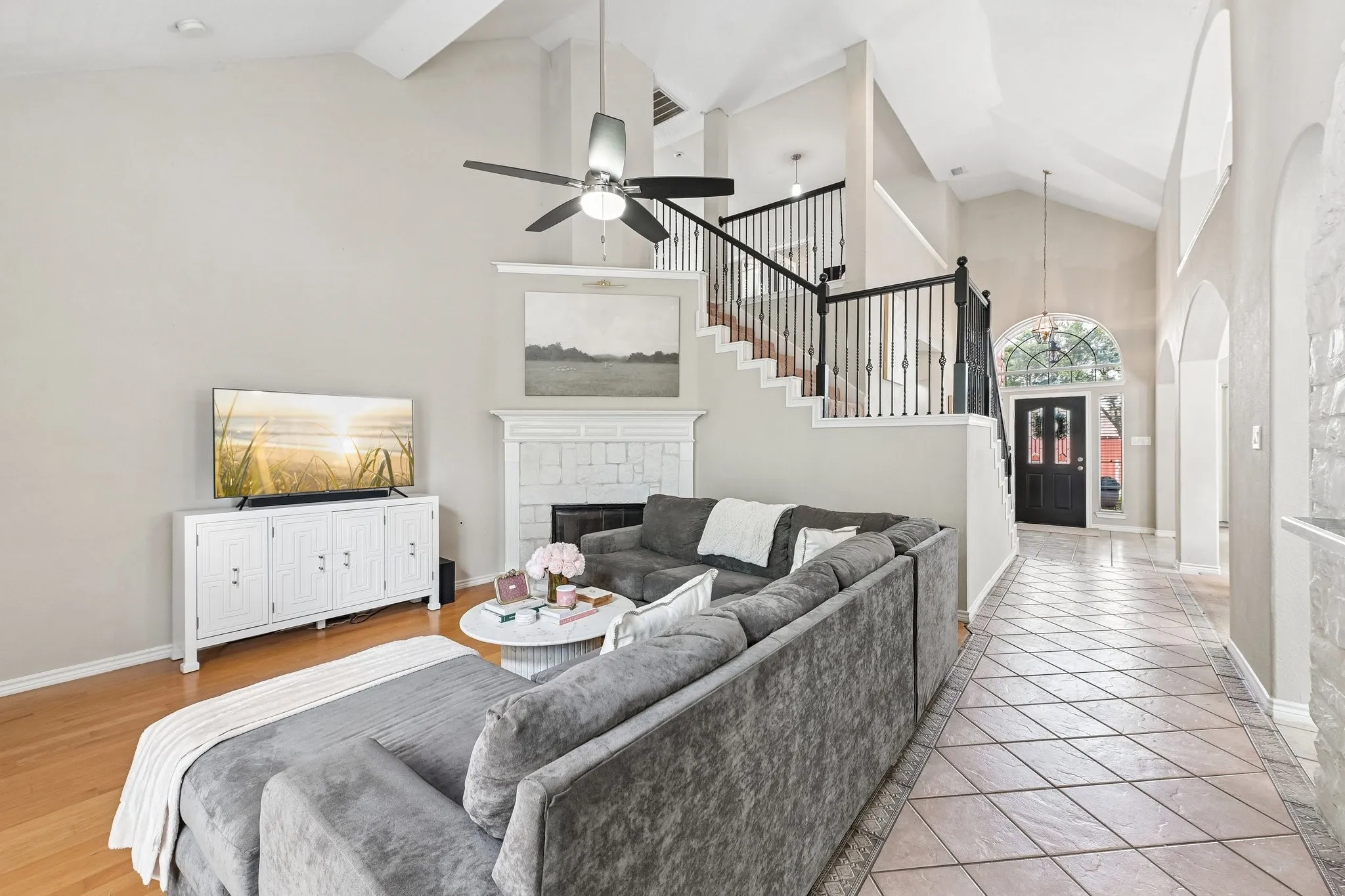Single Family Residence For Sale in Tarrant County , 2825 Wales Court, Grand Prairie, Texas 75052, 5 Bedroom, 3 Bathroom, 2 Garage spaces, 2,778 Sqft, built in 2001, mls#21290393, Real Estate Agent in Grand Prairie, Homes For Sale in Tarrant county, Homes For Sale in Grand Prairie, Realtor in Grand Prairie Texas, Real Estate Brokerage Independent Realty Texas, Luminita Cordes Realtor
