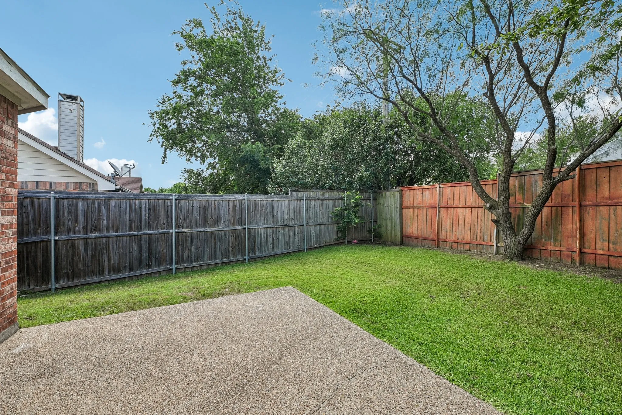 Single Family Residence For Sale in Tarrant County , 2825 Wales Court, Grand Prairie, Texas 75052, 5 Bedroom, 3 Bathroom, 2 Garage spaces, 2,778 Sqft, built in 2001, mls#21290393, Real Estate Agent in Grand Prairie, Homes For Sale in Tarrant county, Homes For Sale in Grand Prairie, Realtor in Grand Prairie Texas, Real Estate Brokerage Independent Realty Texas, Luminita Cordes Realtor