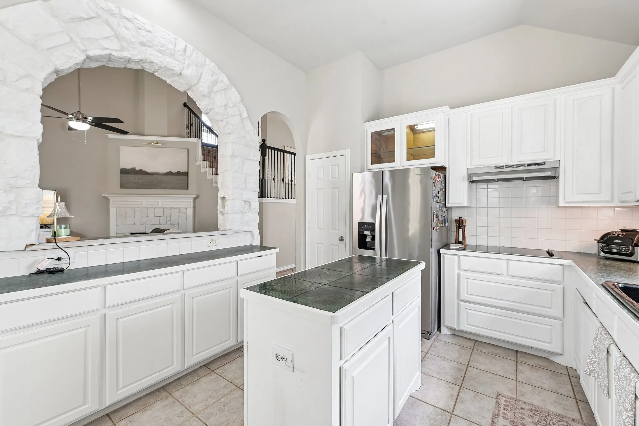 Single Family Residence For Sale in Tarrant County , 2825 Wales Court, Grand Prairie, Texas 75052, 5 Bedroom, 3 Bathroom, 2 Garage spaces, 2,778 Sqft, built in 2001, mls#21290393, Real Estate Agent in Grand Prairie, Homes For Sale in Tarrant county, Homes For Sale in Grand Prairie, Realtor in Grand Prairie Texas, Real Estate Brokerage Independent Realty Texas, Luminita Cordes Realtor