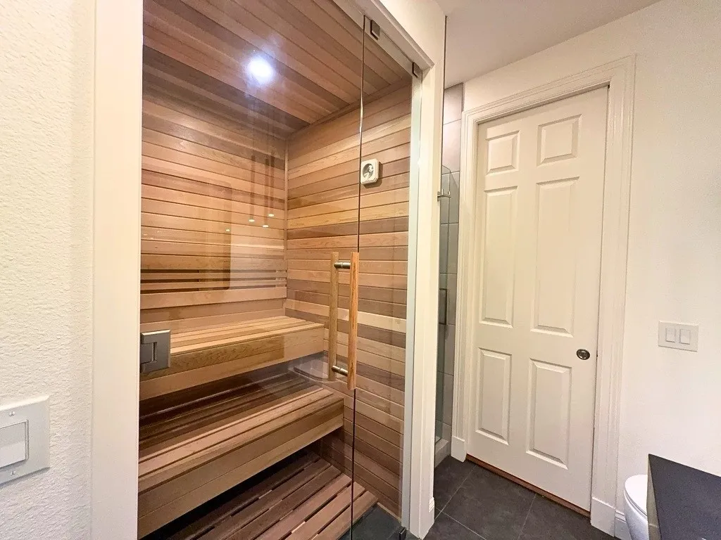 Single Family Residence For Rent in Tarrant County , 1205 Golden Gate Drive, Southlake, Texas 76092, 5 Bedroom, 6 Bathroom, 4 Garage spaces, 4,865 Sqft, built in 2004, mls#21291010, Real Estate Agent in Southlake, Homes For Rent in Tarrant county, Homes For Rent in Southlake, Realtor in Southlake Texas, Real Estate Brokerage Independent Realty Texas, Luminita Cordes Realtor