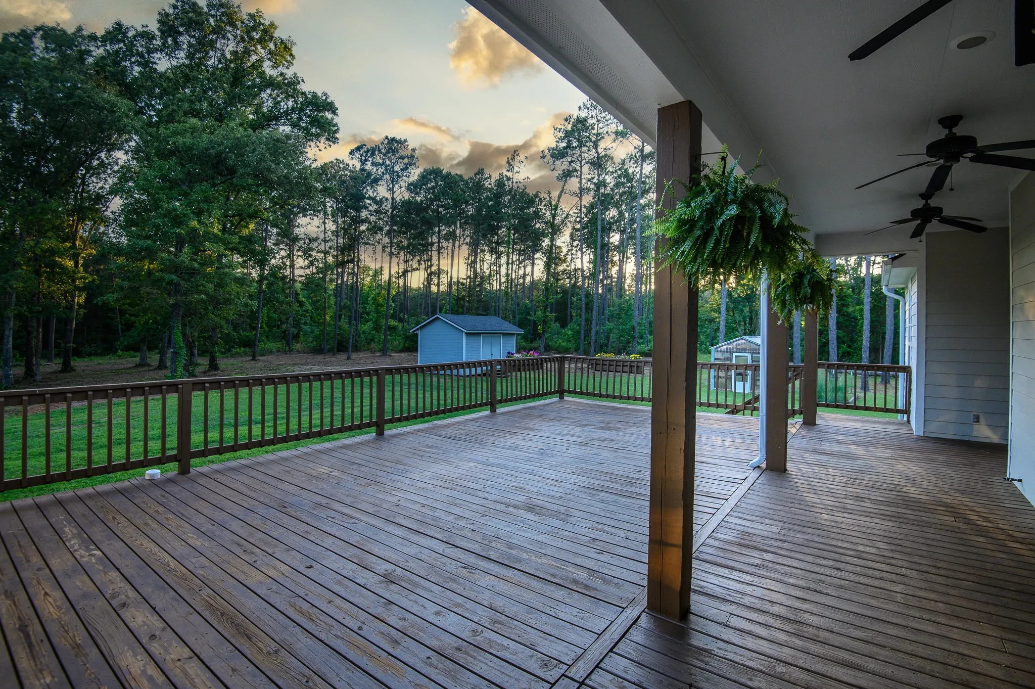 Farm For Sale in Smith County , 22924 County Road 223, Arp, Texas 75750, 5 Bedroom, 3 Bathroom, 2 Garage spaces, 2,914 Sqft, built in 2008, mls#21289799, Real Estate Agent in Arp, Homes For Sale in Smith county, Homes For Sale in Arp, Realtor in Arp Texas, Real Estate Brokerage Independent Realty Texas, Luminita Cordes Realtor