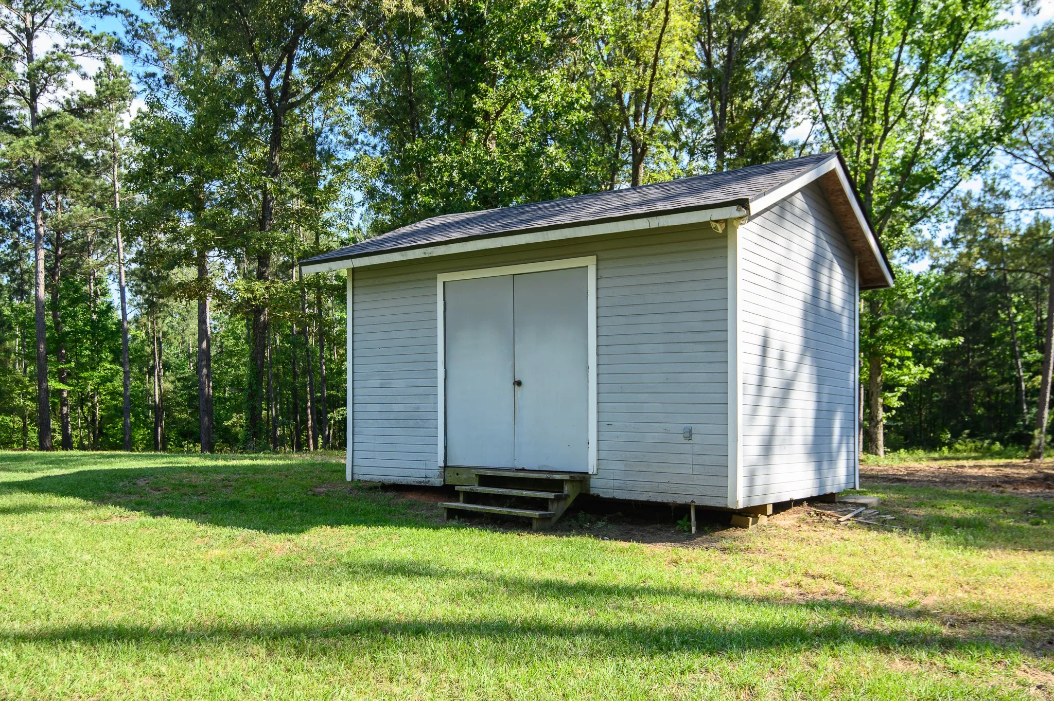 Farm For Sale in Smith County , 22924 County Road 223, Arp, Texas 75750, 5 Bedroom, 3 Bathroom, 2 Garage spaces, 2,914 Sqft, built in 2008, mls#21289799, Real Estate Agent in Arp, Homes For Sale in Smith county, Homes For Sale in Arp, Realtor in Arp Texas, Real Estate Brokerage Independent Realty Texas, Luminita Cordes Realtor
