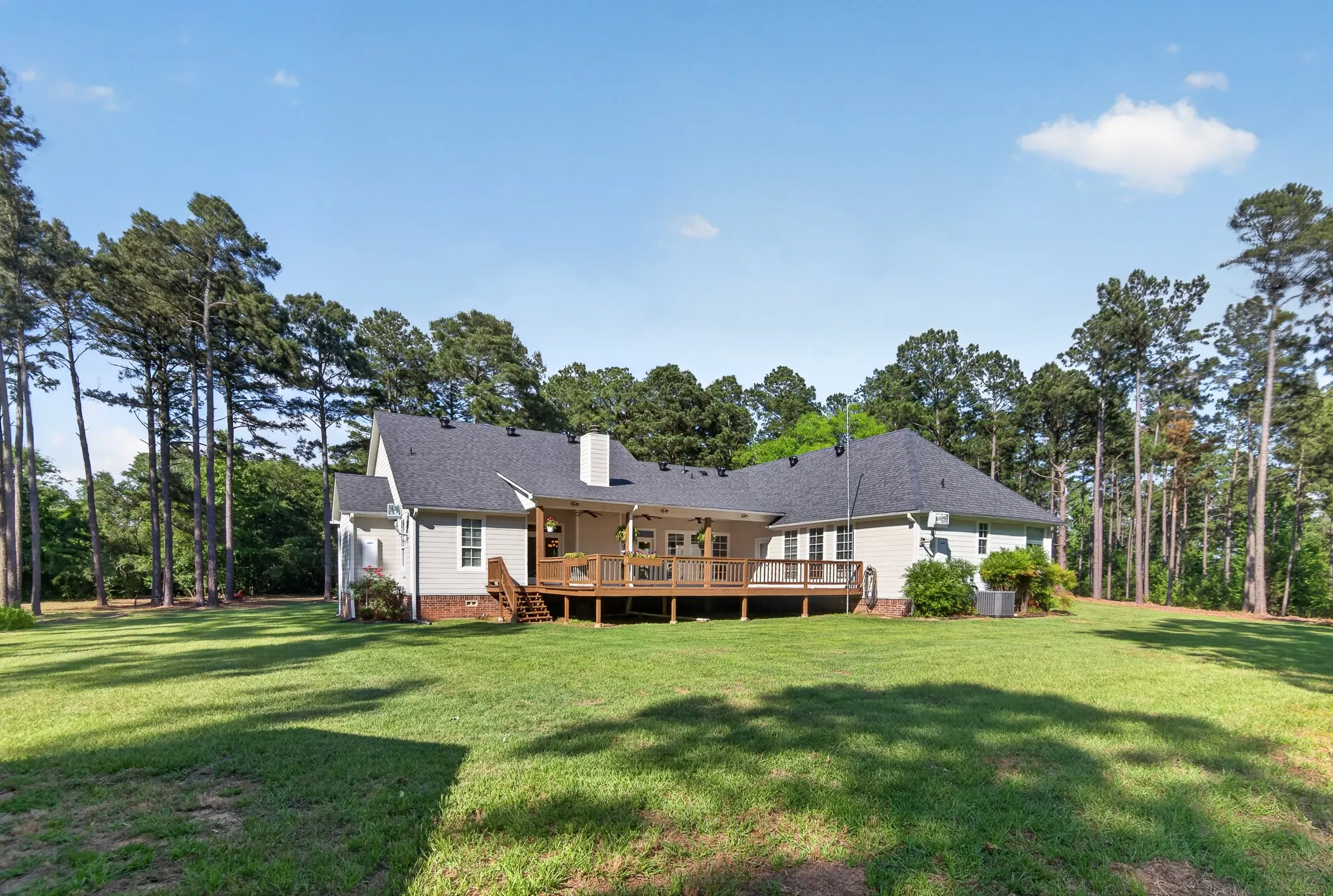 Farm For Sale in Smith County , 22924 County Road 223, Arp, Texas 75750, 5 Bedroom, 3 Bathroom, 2 Garage spaces, 2,914 Sqft, built in 2008, mls#21289799, Real Estate Agent in Arp, Homes For Sale in Smith county, Homes For Sale in Arp, Realtor in Arp Texas, Real Estate Brokerage Independent Realty Texas, Luminita Cordes Realtor