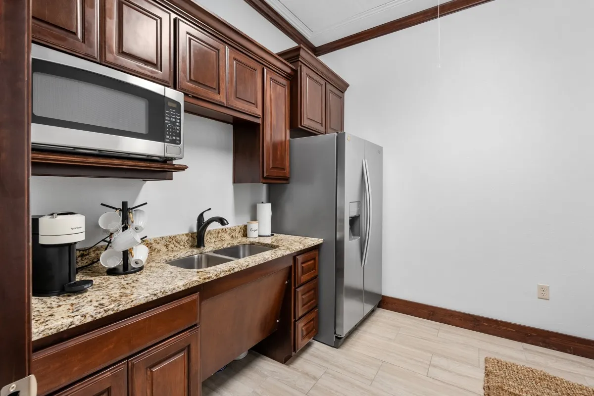 Office For Sale in Smith County , 6115 New Copeland Road 140, Tyler, Texas 75703, 0, 0, Garage spaces, 0 Sqft, built in 2015, mls#21289398, Real Estate Agent in Tyler, Homes For Sale in Smith county, Homes For Sale in Tyler, Realtor in Tyler Texas, Real Estate Brokerage Independent Realty Texas, Luminita Cordes Realtor