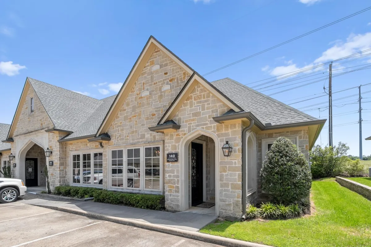 Office For Sale in Smith County , 6115 New Copeland Road 140, Tyler, Texas 75703, 0, 0, Garage spaces, 0 Sqft, built in 2015, mls#21289398, Real Estate Agent in Tyler, Homes For Sale in Smith county, Homes For Sale in Tyler, Realtor in Tyler Texas, Real Estate Brokerage Independent Realty Texas, Luminita Cordes Realtor
